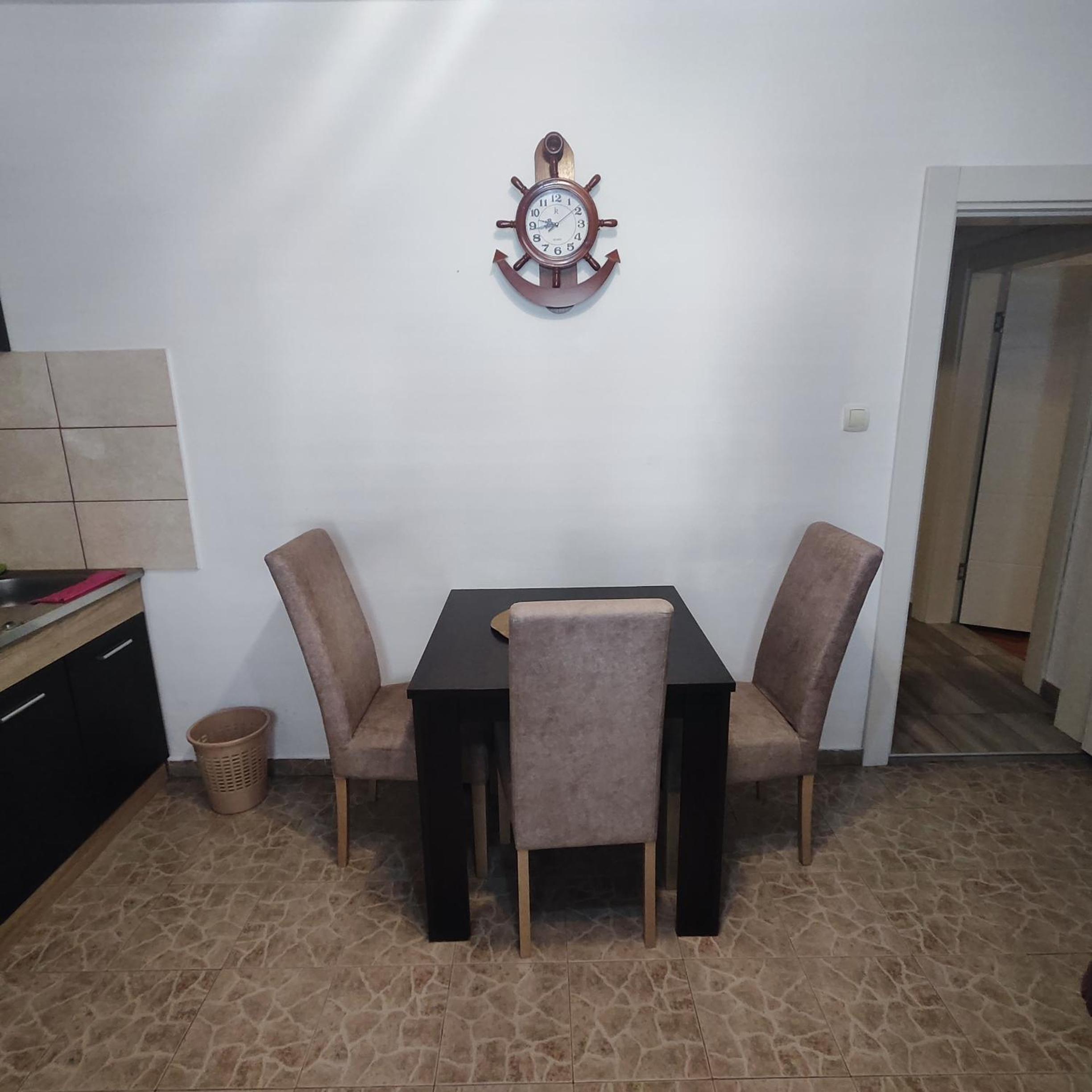 Real Apartments