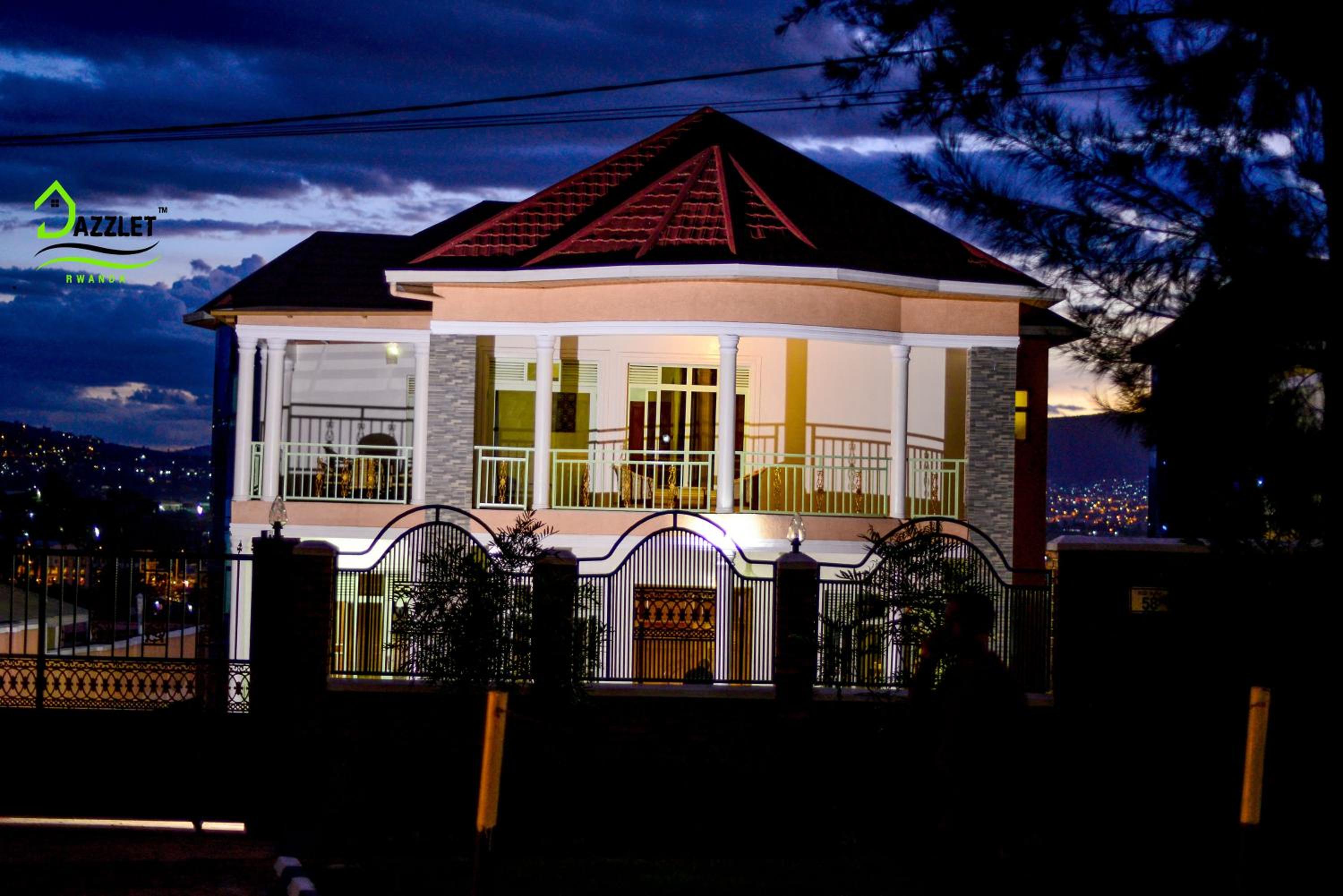 DAZZLET RWANDA