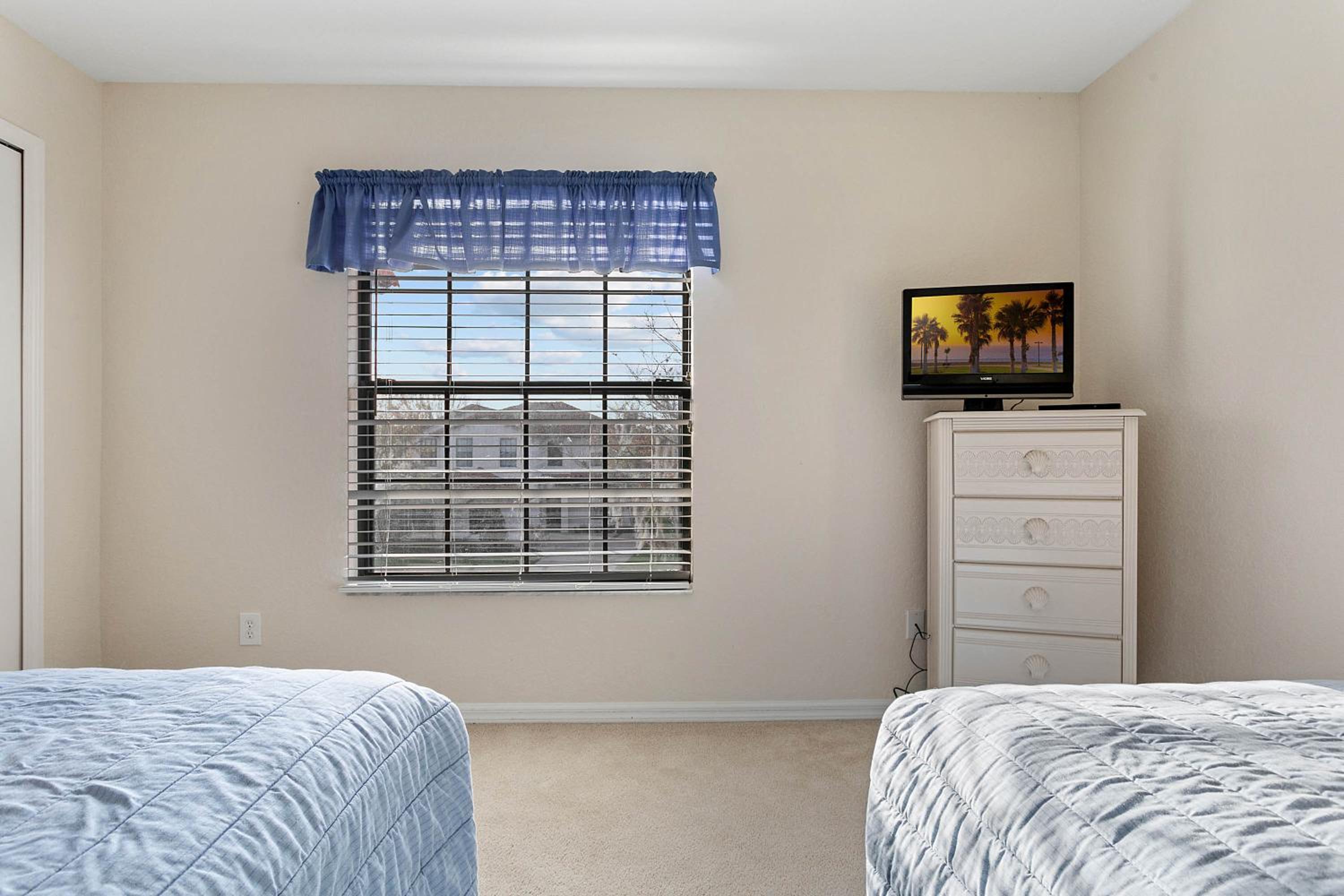 Paradise Resort Styles 4 BEDROOMS with 3 baths Pool and SPA