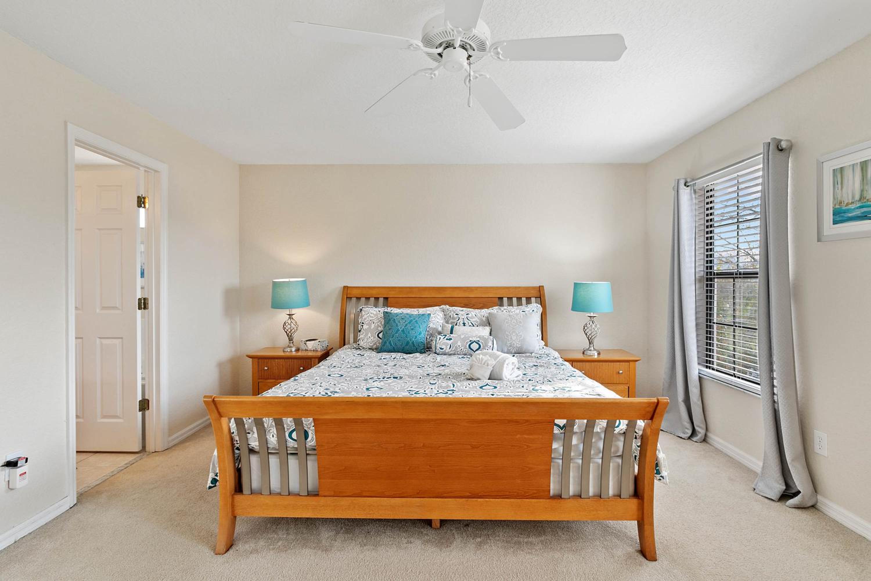 Paradise Resort Styles 4 BEDROOMS with 3 baths Pool and SPA