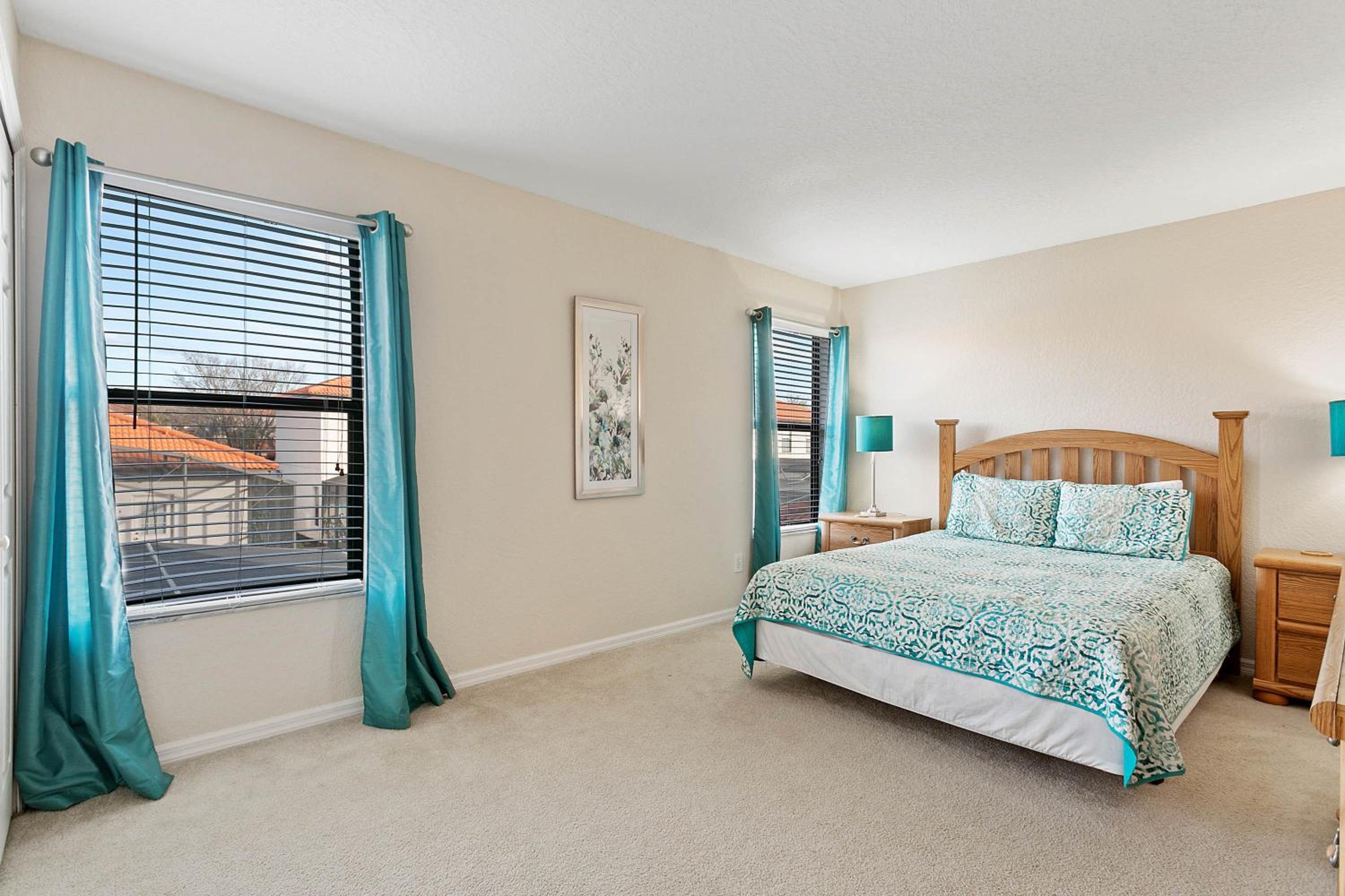 Paradise Resort Styles 4 BEDROOMS with 3 baths Pool and SPA