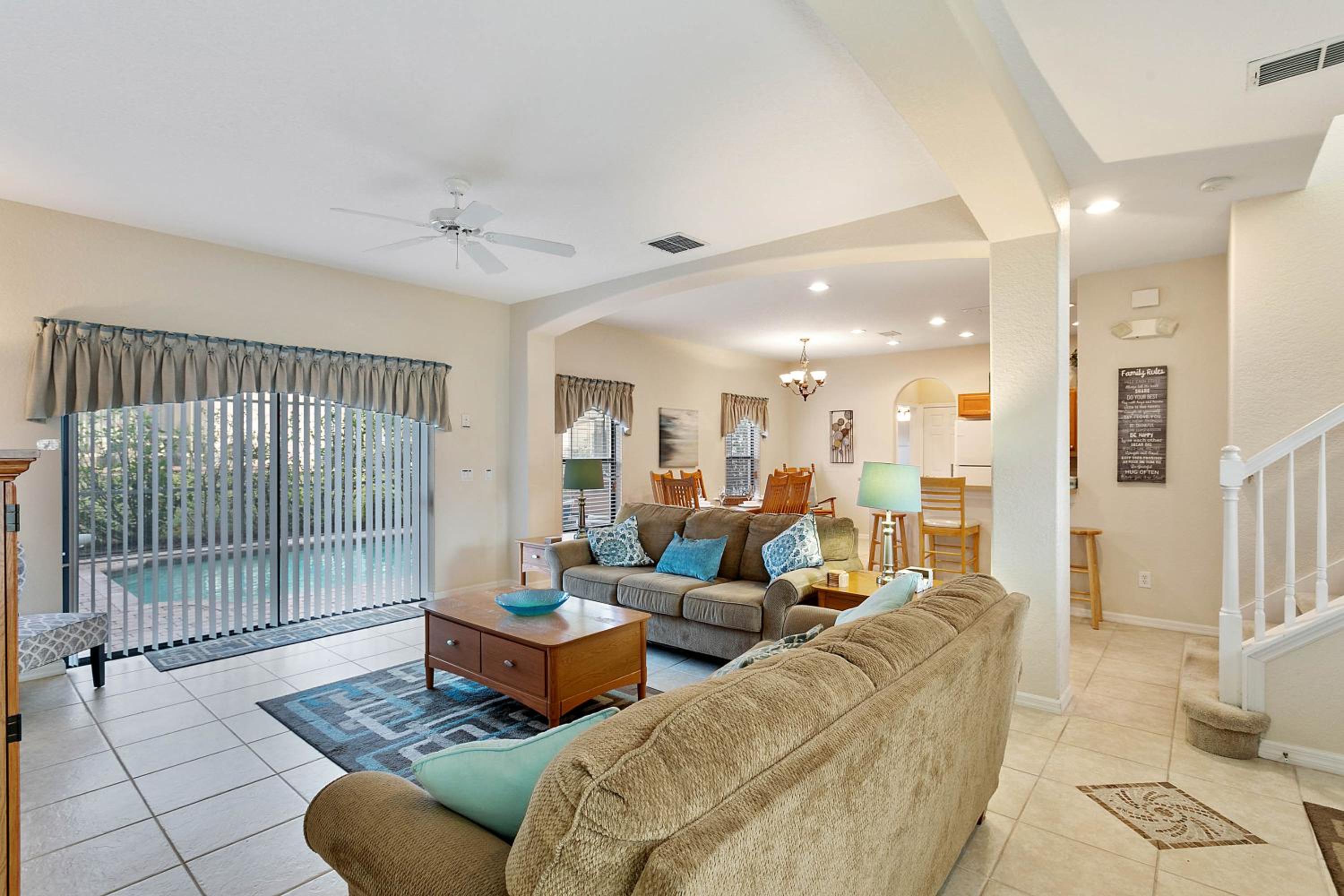 Paradise Resort Styles 4 BEDROOMS with 3 baths Pool and SPA