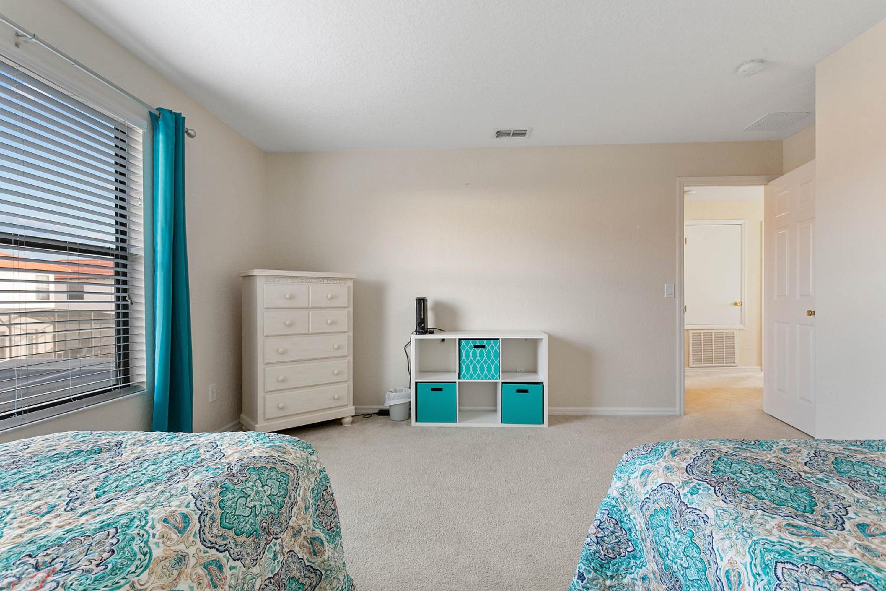 Paradise Resort Styles 4 BEDROOMS with 3 baths Pool and SPA