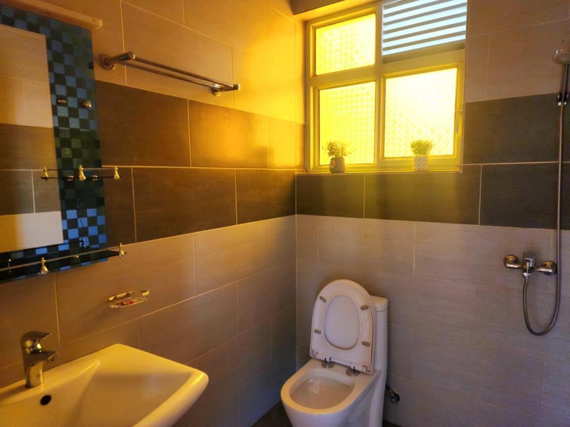 DAZZLET RWANDA