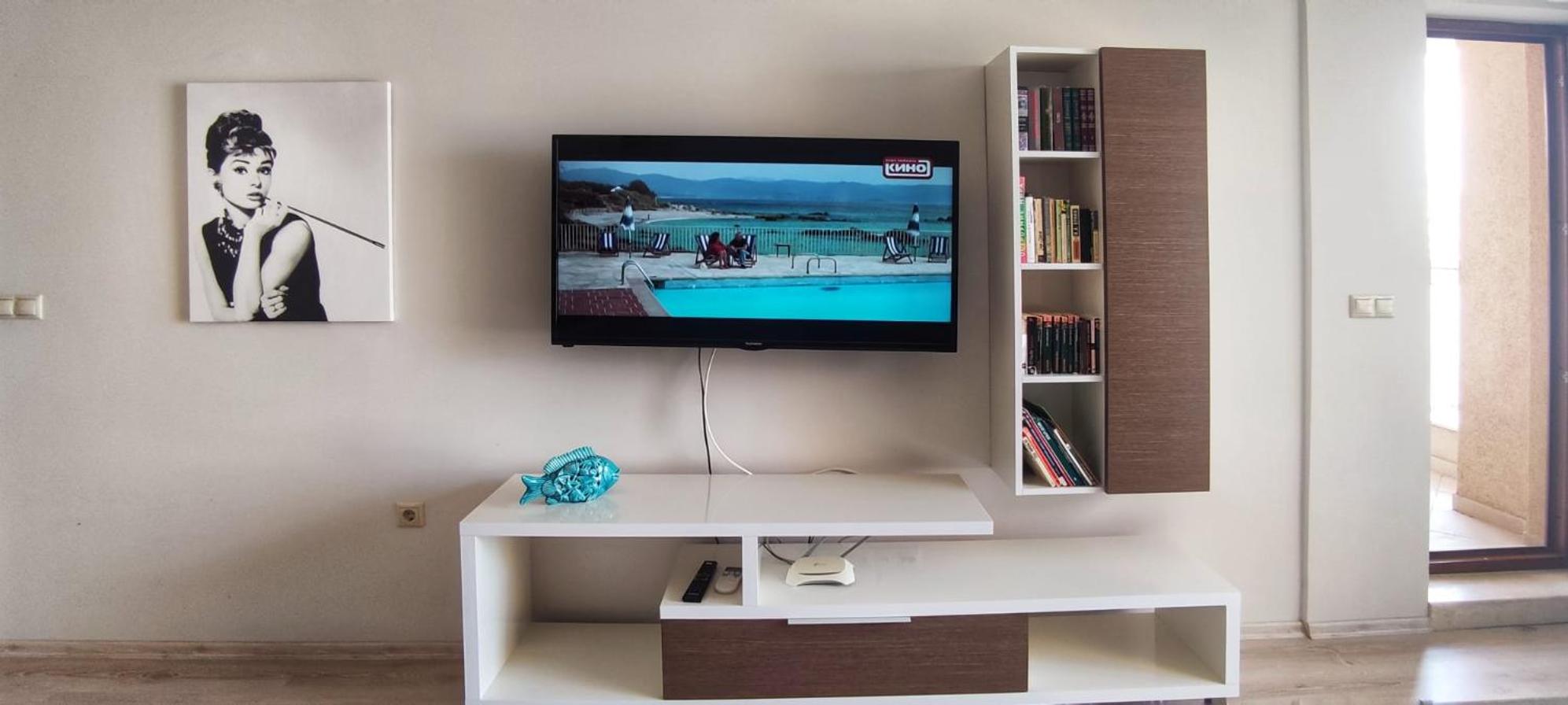 La Mer spacious Apartment with a Sea View