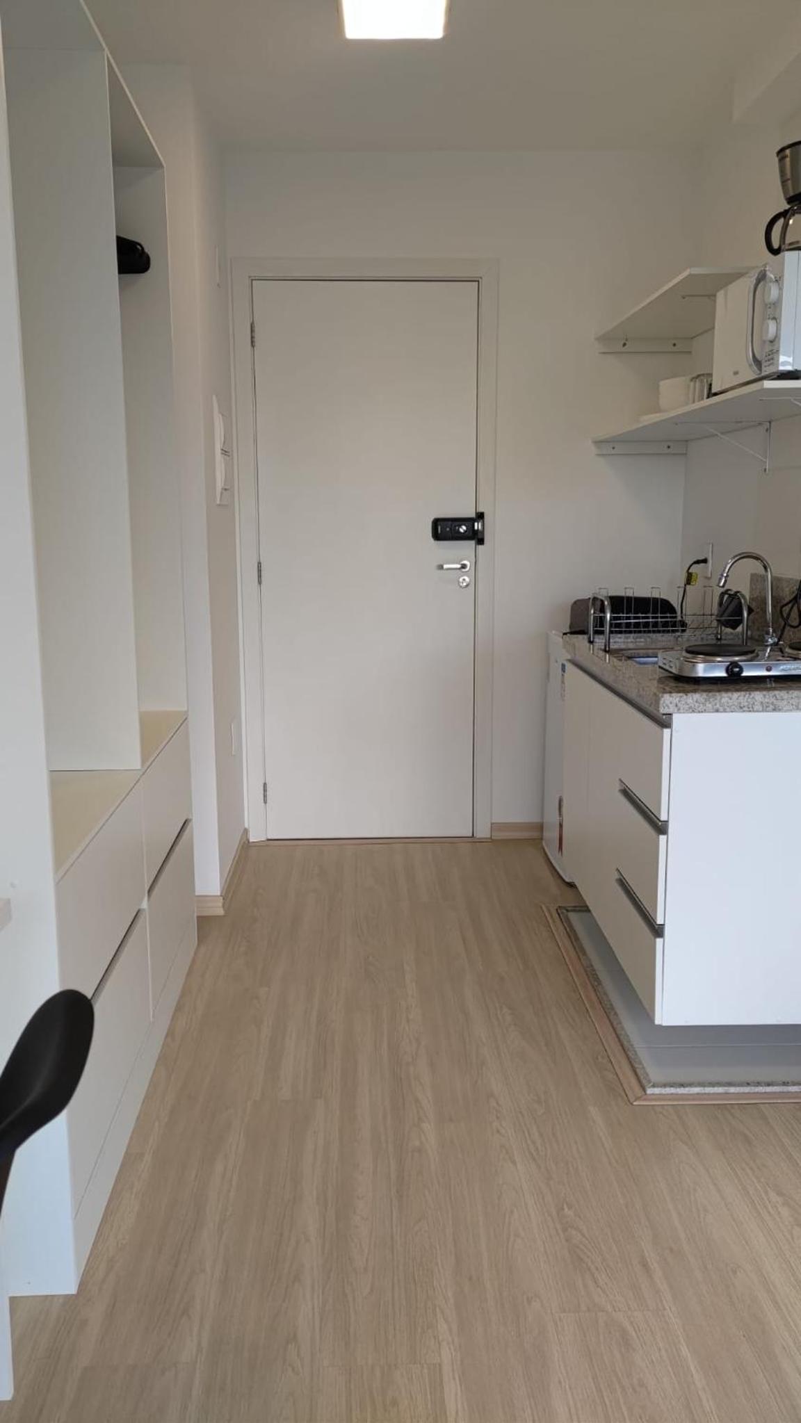 Studio 27m2 Wifi Liberdade Proximo Metro Restaurante Hospital