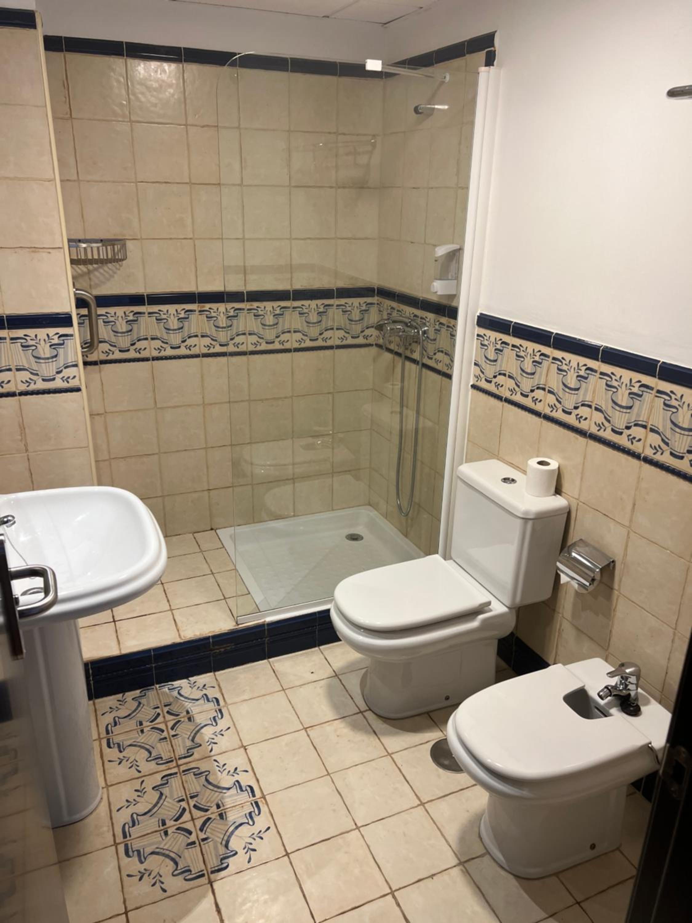 I AM La Posada Hotel and Apartment