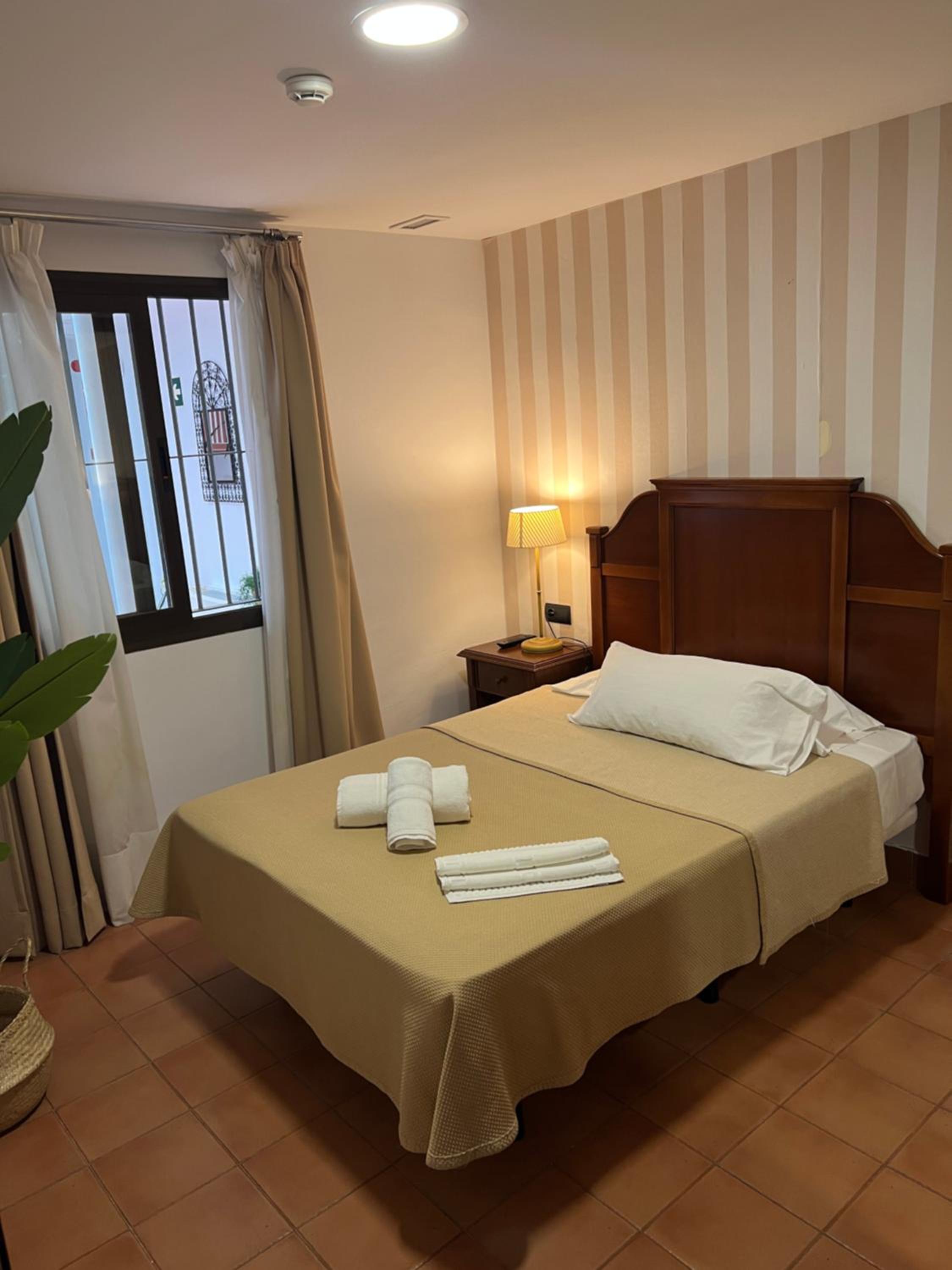 I AM La Posada Hotel and Apartment