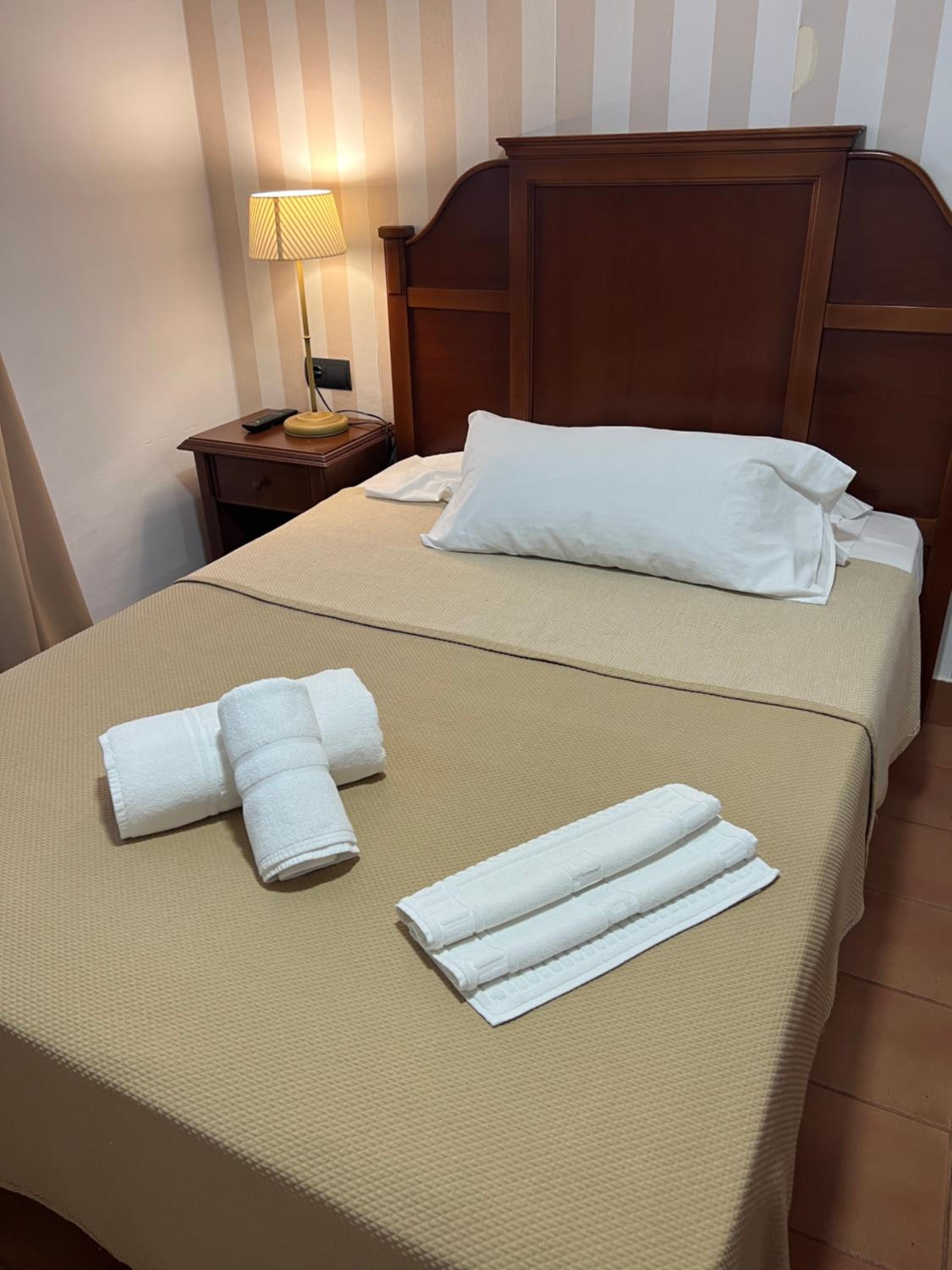 I AM La Posada Hotel and Apartment