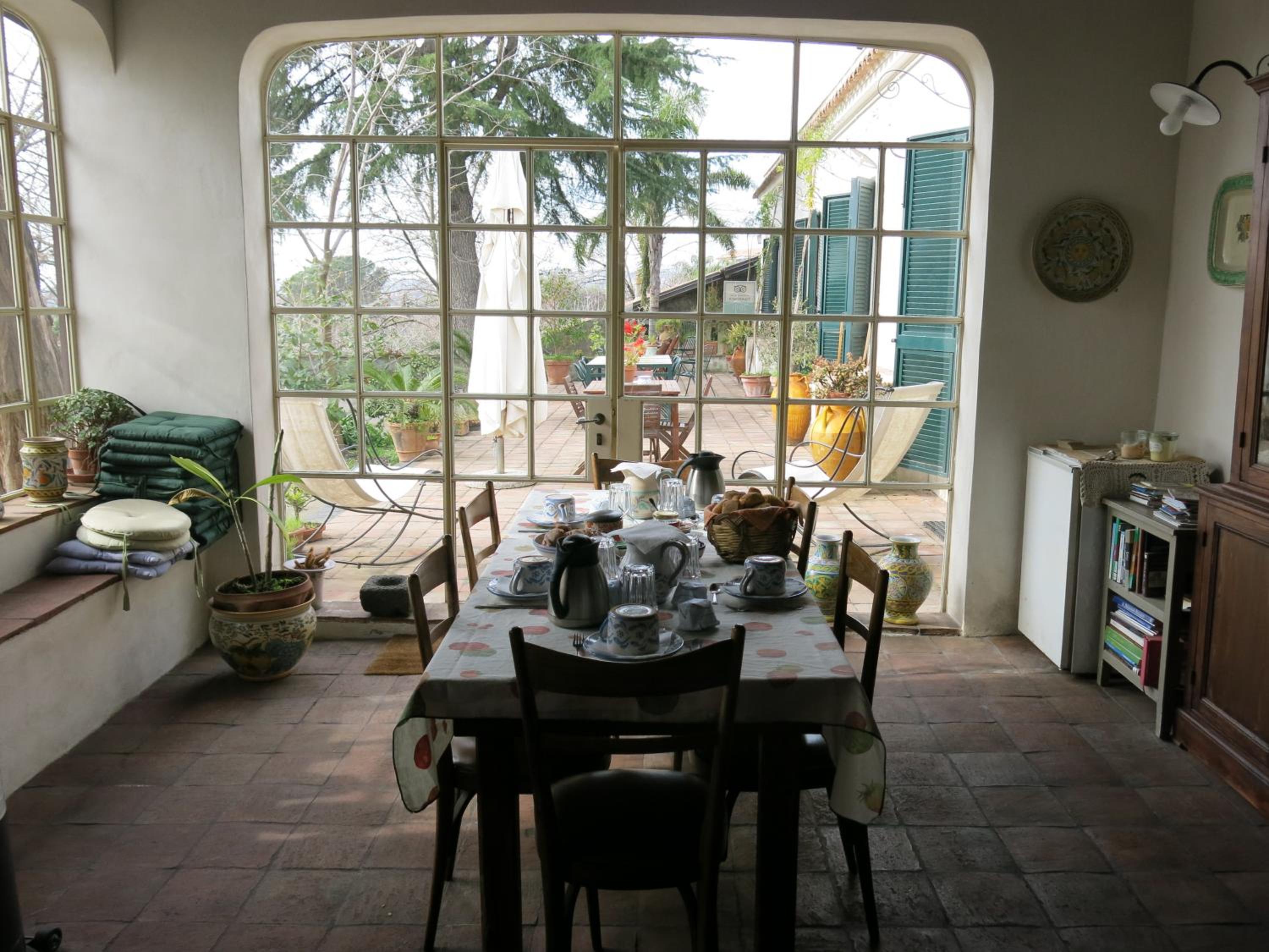 dining