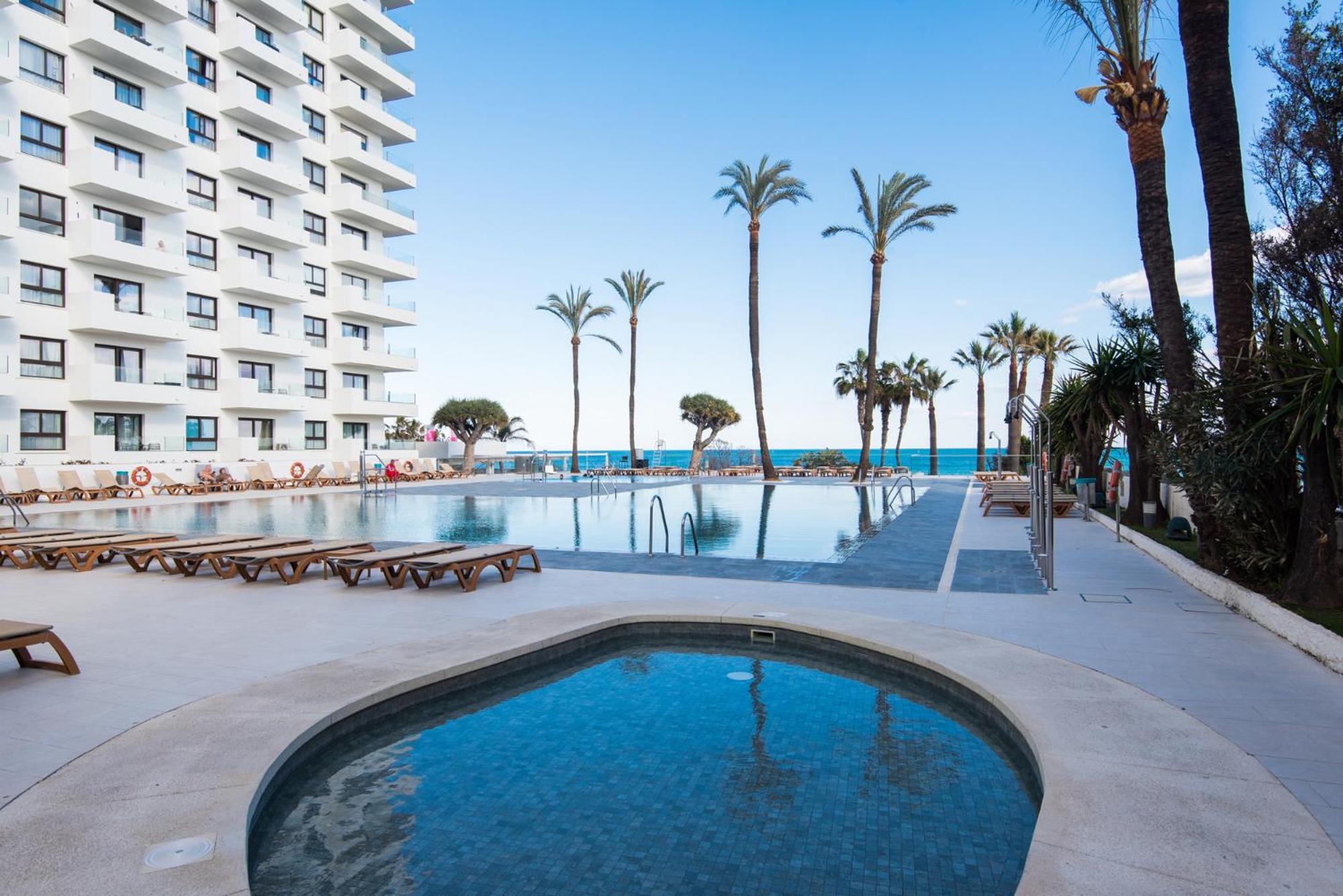 ALOHA MARINA Private APARTMENT 1st line Ocean Beach CARIHUELA