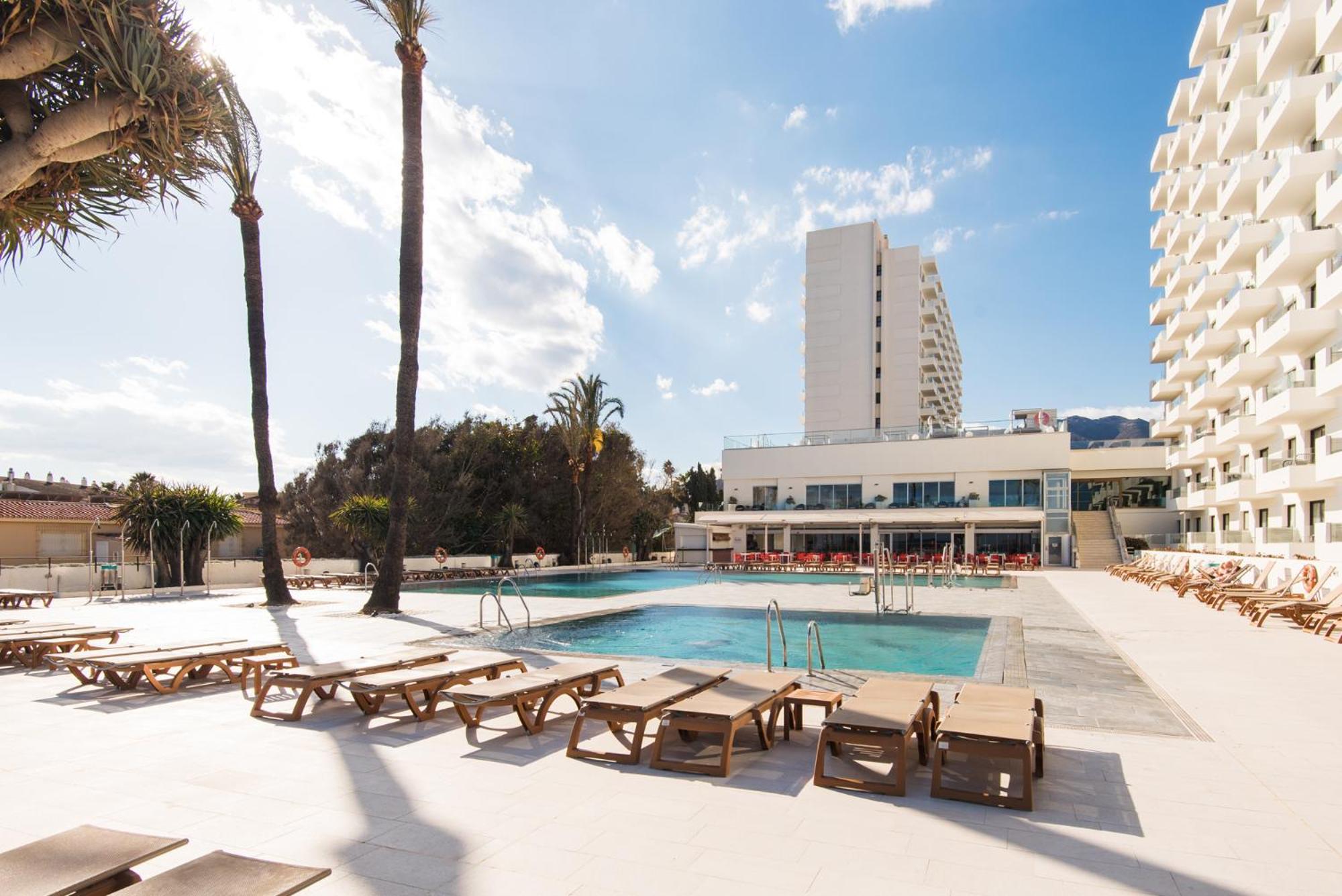 ALOHA MARINA Private APARTMENT 1st line Ocean Beach CARIHUELA