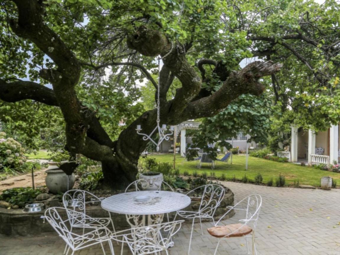 The Green Acorn Guest House
