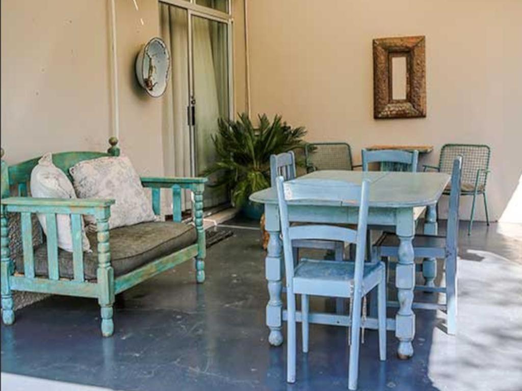 The Green Acorn Guest House