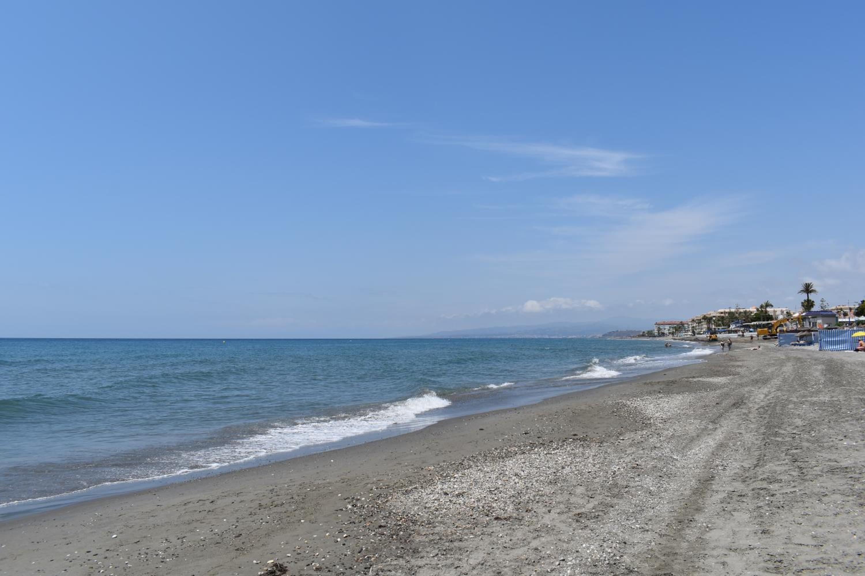 Fantastic studio - beachfront