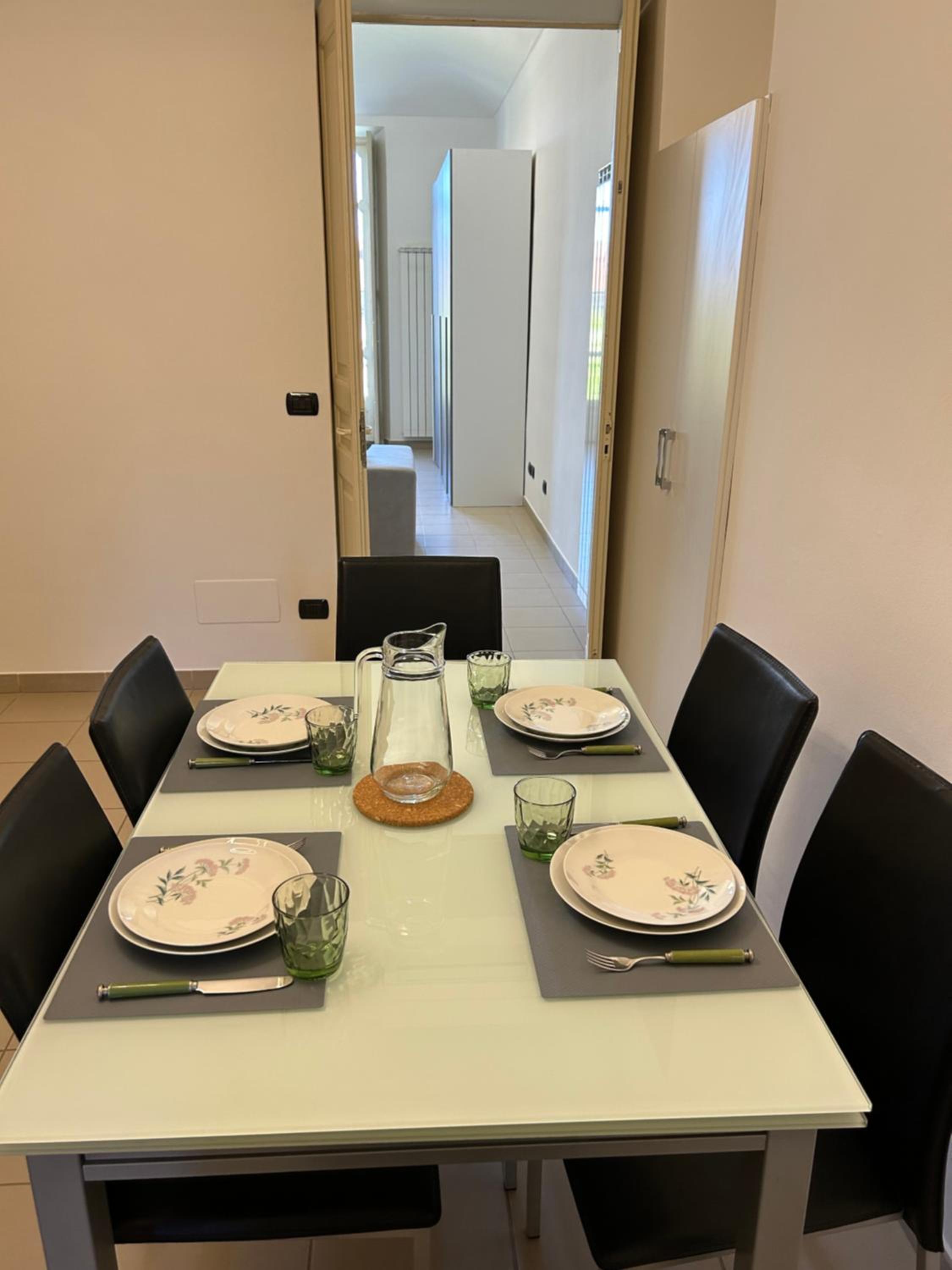 Typical one bedroom apartment in Turin center view 5