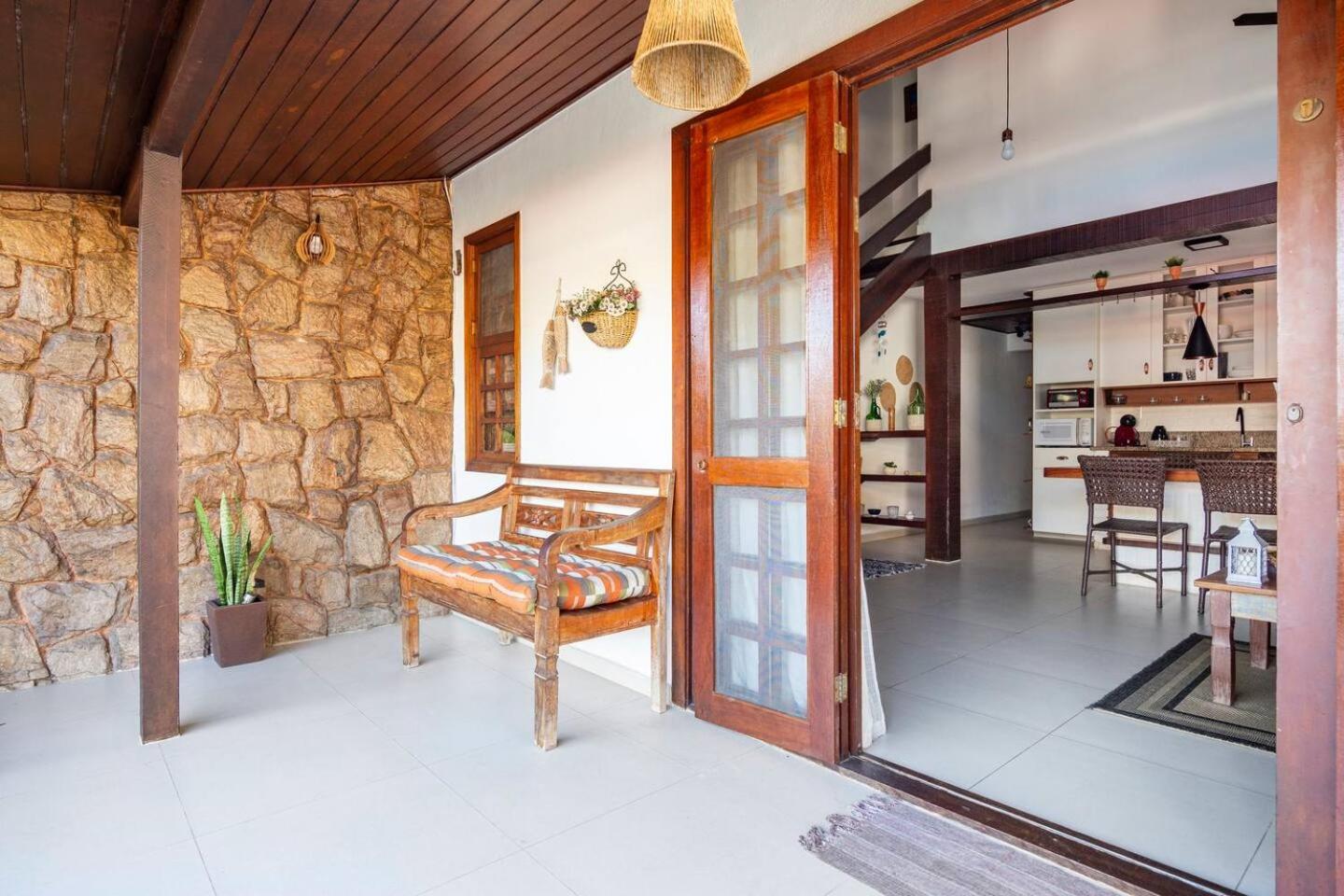 LINDA CASA CONDOMÍNIO EM BÚZIOS