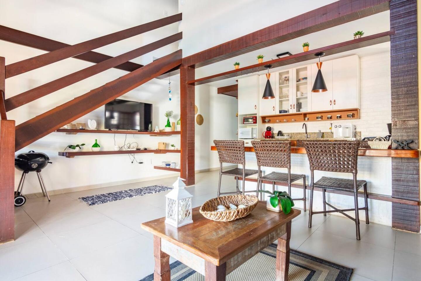 LINDA CASA CONDOMÍNIO EM BÚZIOS