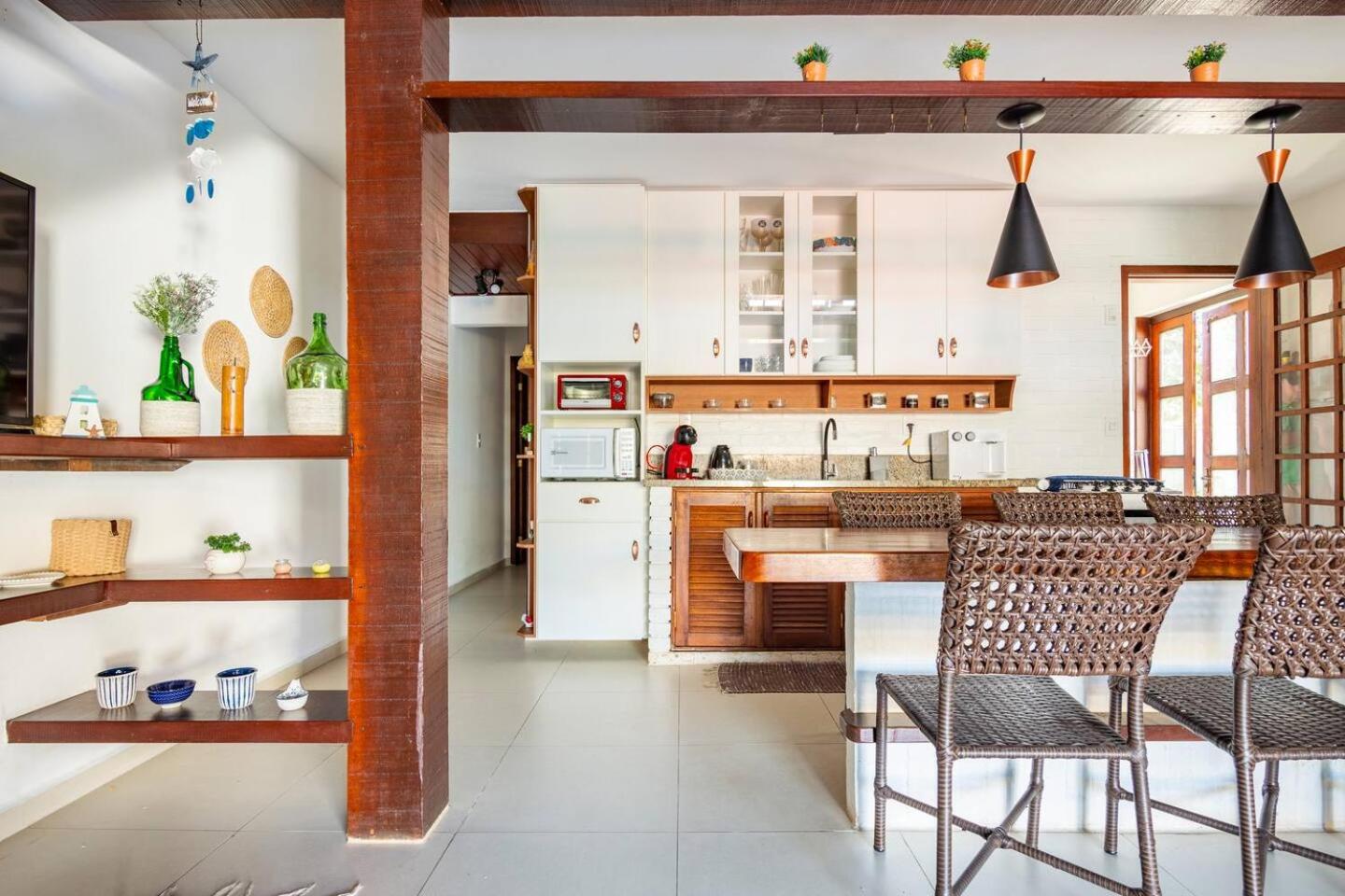 LINDA CASA CONDOMÍNIO EM BÚZIOS