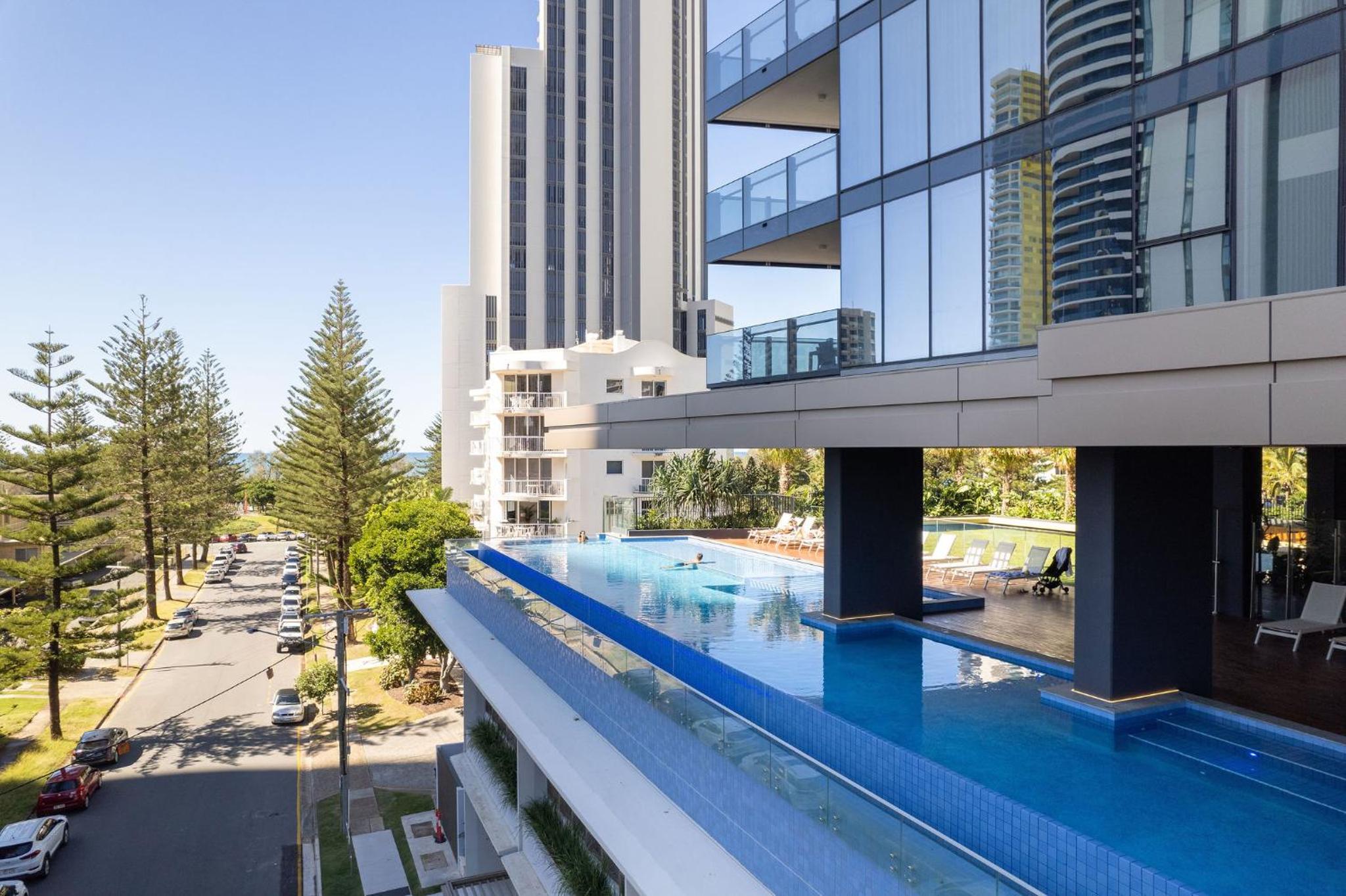 ULTIQA Signature at Broadbeach - Image 3