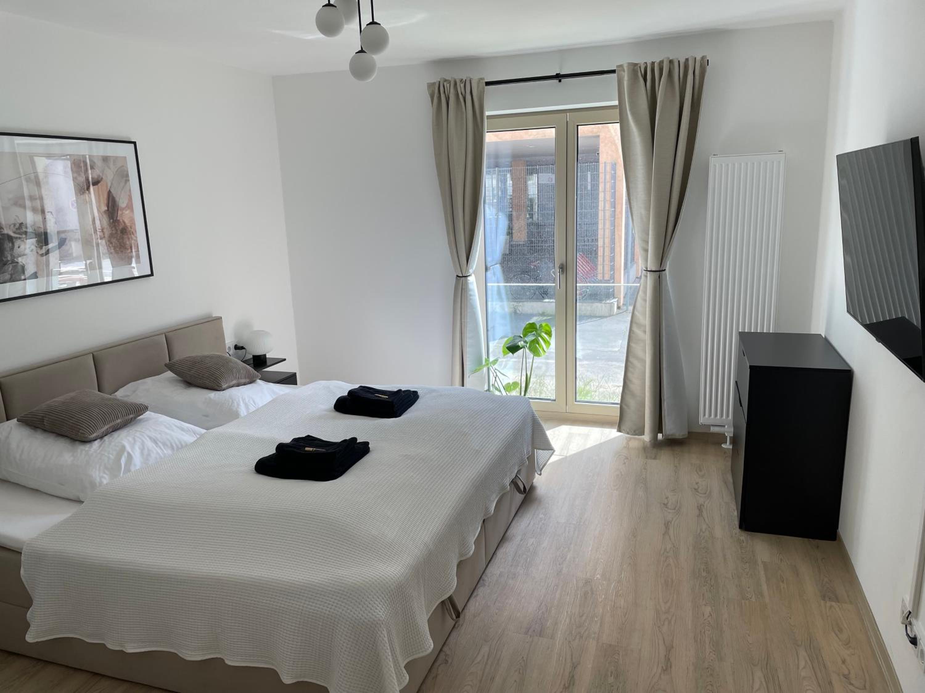 LIGHTPLACE • Design • Boxspring • Balkon • 2 Smart TV •Innenstadt