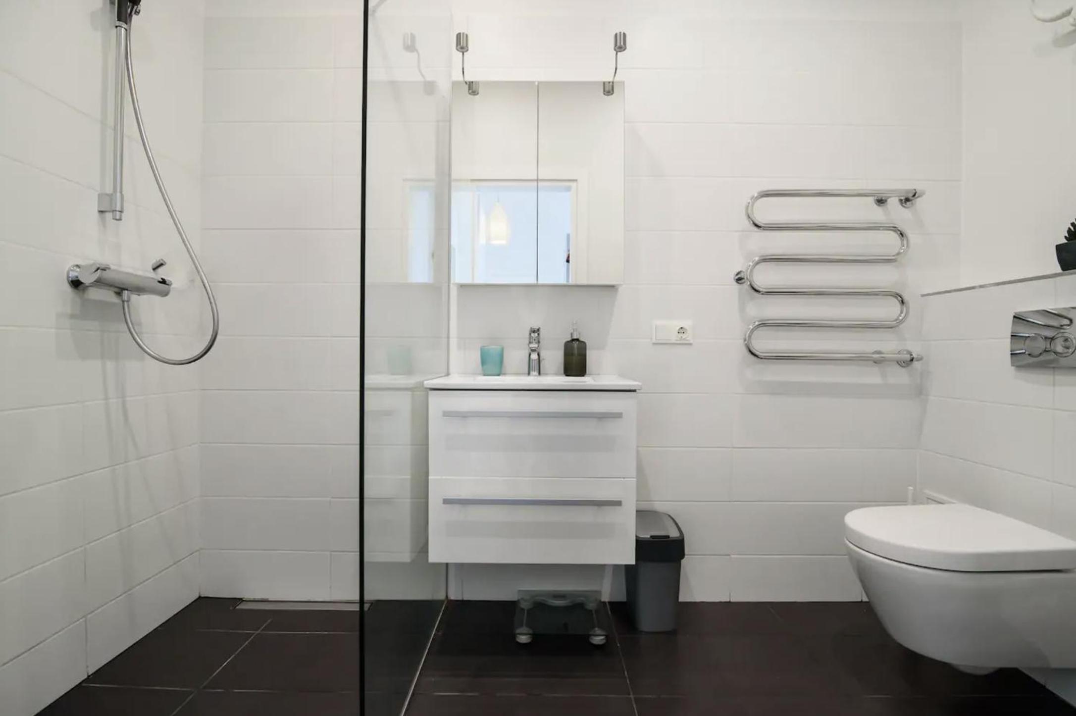 Charming Apartment with Great Location by URBAN RENT view 3