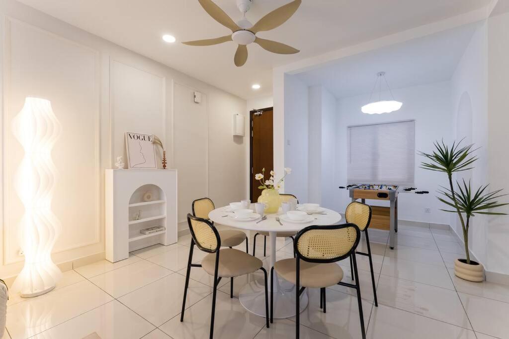 Instagrammable Paraiso near Pavilion Bukit Jalil 7pax