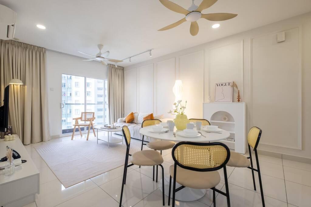 Instagrammable Paraiso near Pavilion Bukit Jalil 7pax