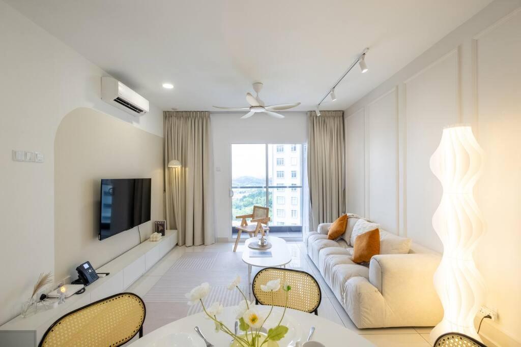 Instagrammable Paraiso near Pavilion Bukit Jalil 7pax