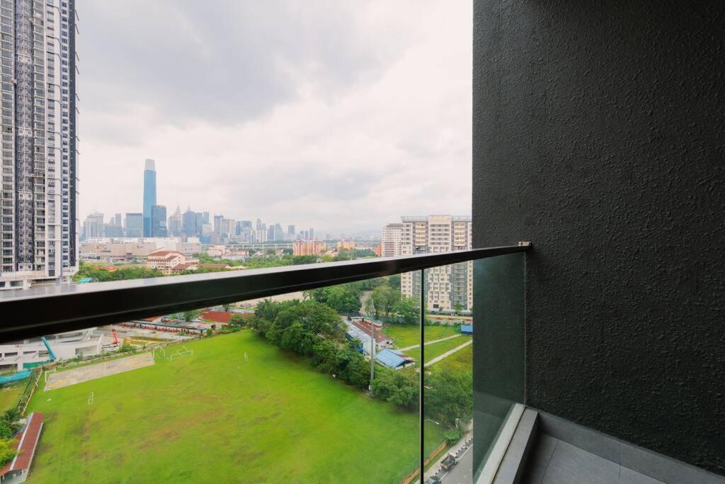Lavile Infinity Pool Walk to Sunway Velocity and MRT