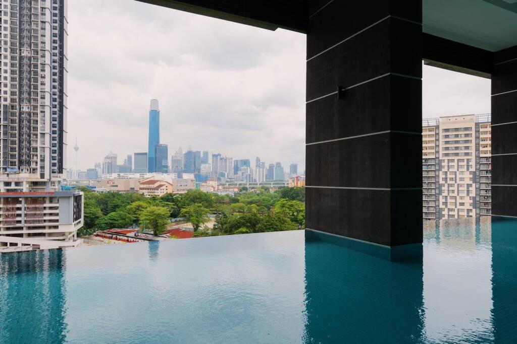 Lavile Infinity Pool Walk to Sunway Velocity and MRT