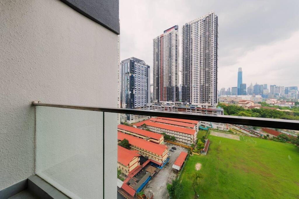 Lavile Infinity Pool Walk to Sunway Velocity and MRT