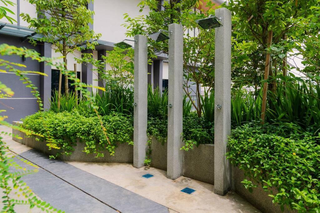 Lavile Infinity Pool Walk to Sunway Velocity and MRT