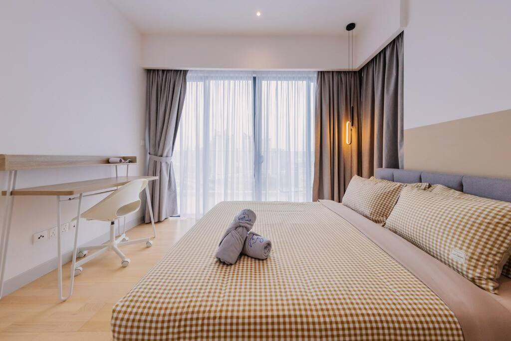 Datum Jelatek Balcony w Infinity Pool Linked LRT KLCCView Mall