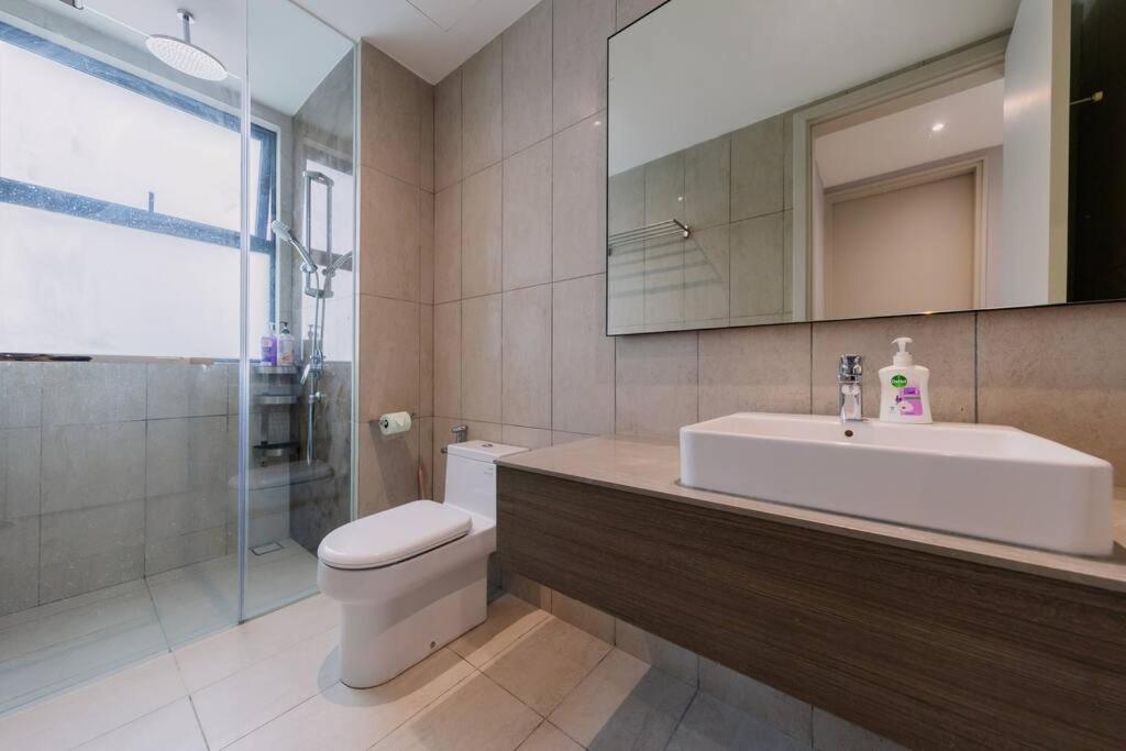 Datum Jelatek Balcony w Infinity Pool Linked LRT KLCCView Mall