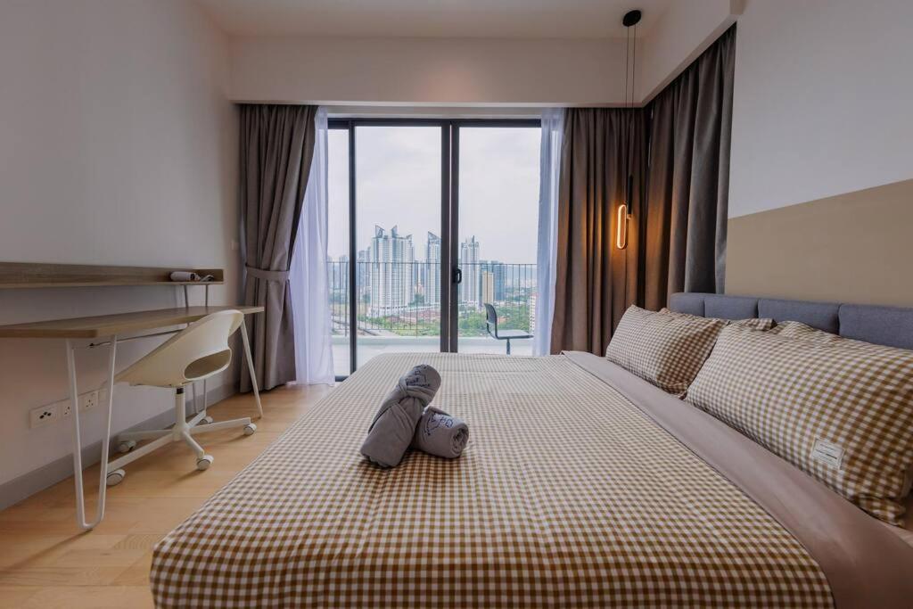 Datum Jelatek Balcony w Infinity Pool Linked LRT KLCCView Mall