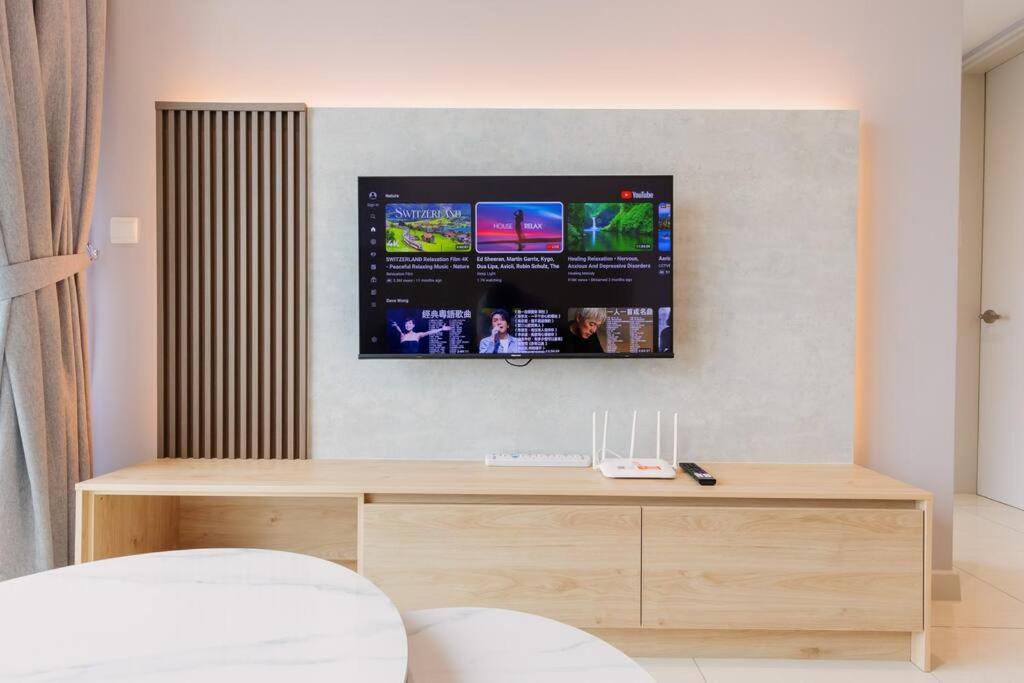 Datum Jelatek Balcony w Infinity Pool Linked LRT KLCCView Mall