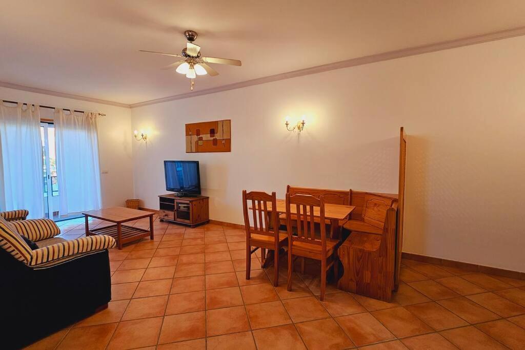 Holiday Apartment T2 Private Residence view 4
