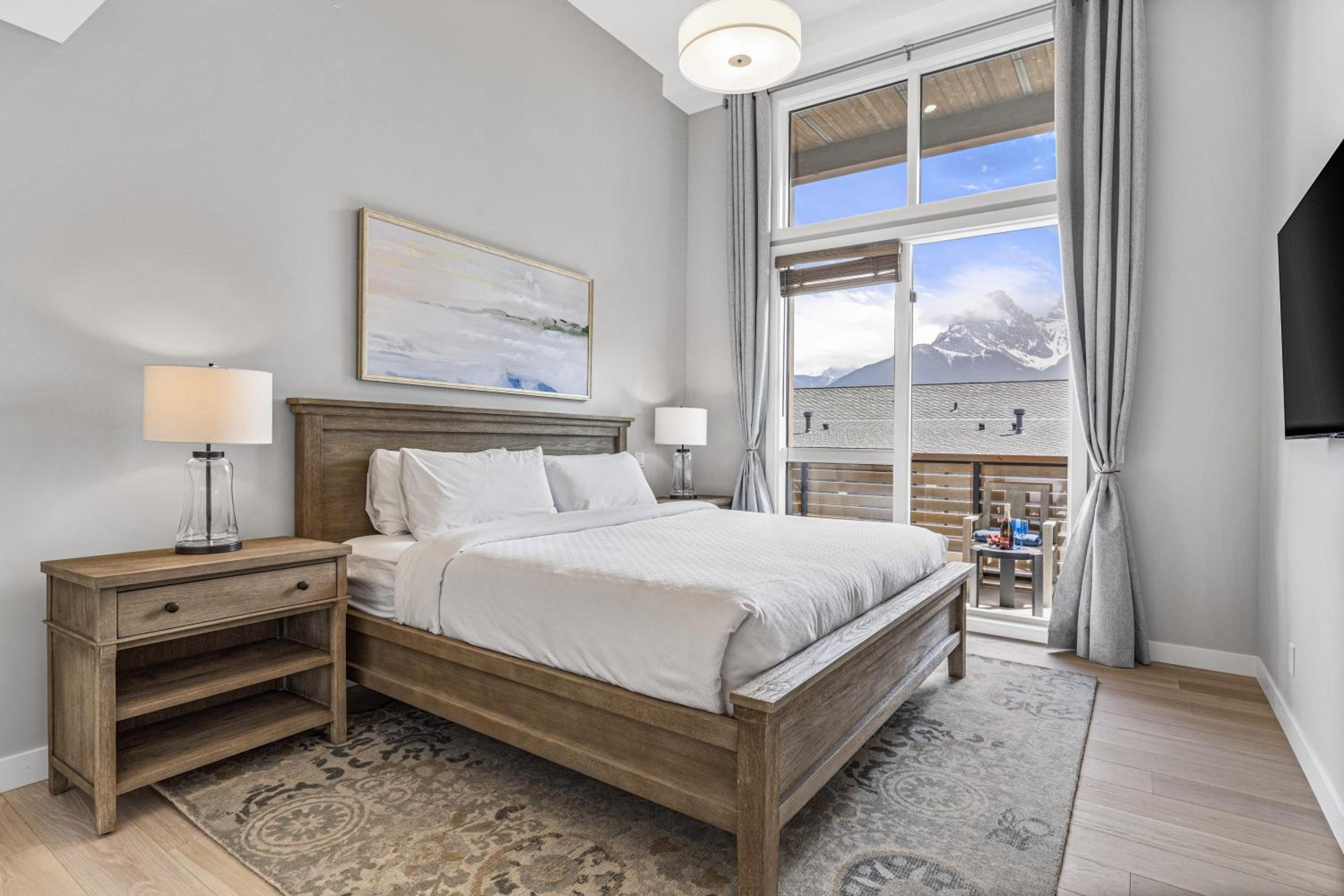 BRAND NEW - Gorgeous Spring Creek Penthouse