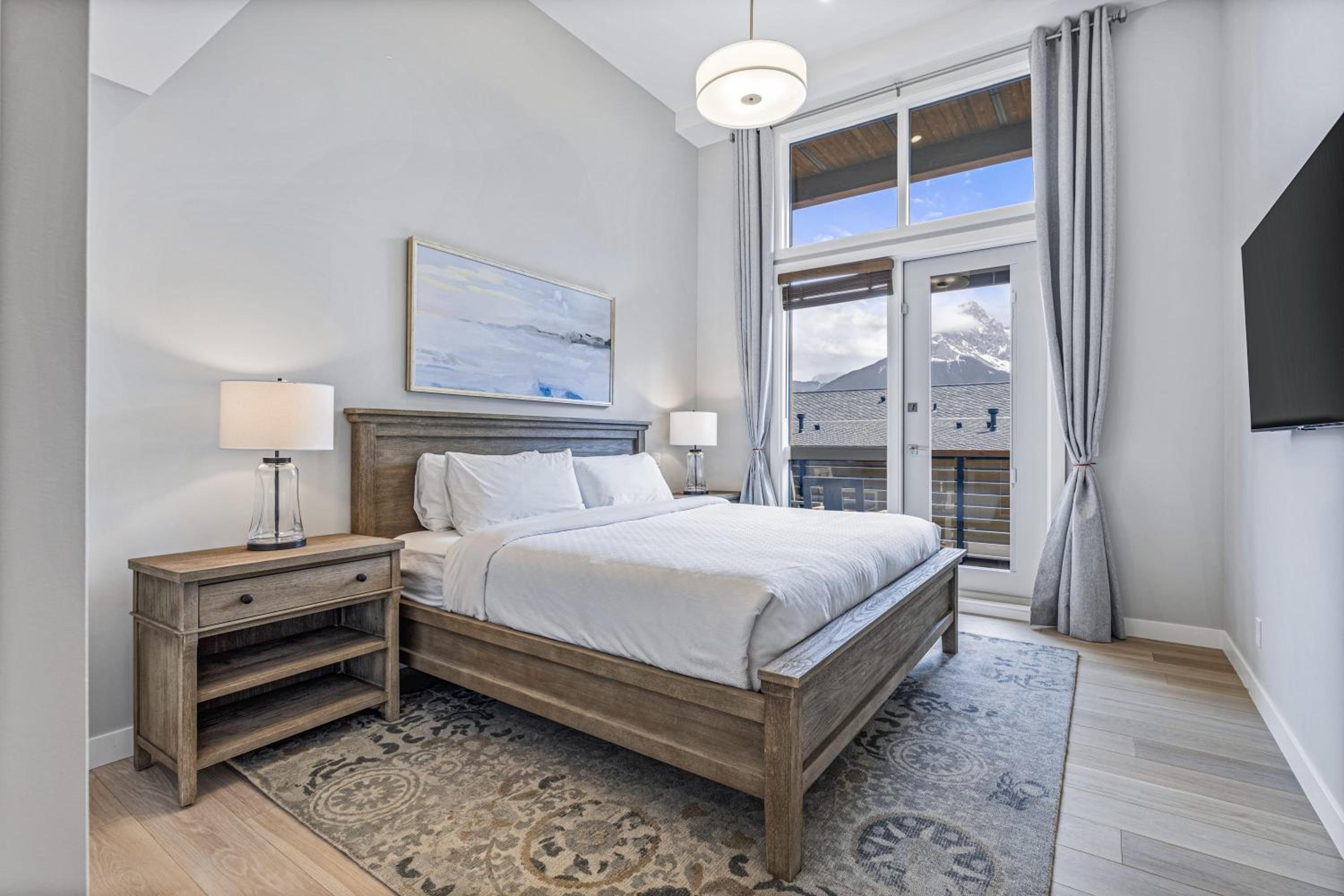 BRAND NEW - Gorgeous Spring Creek Penthouse
