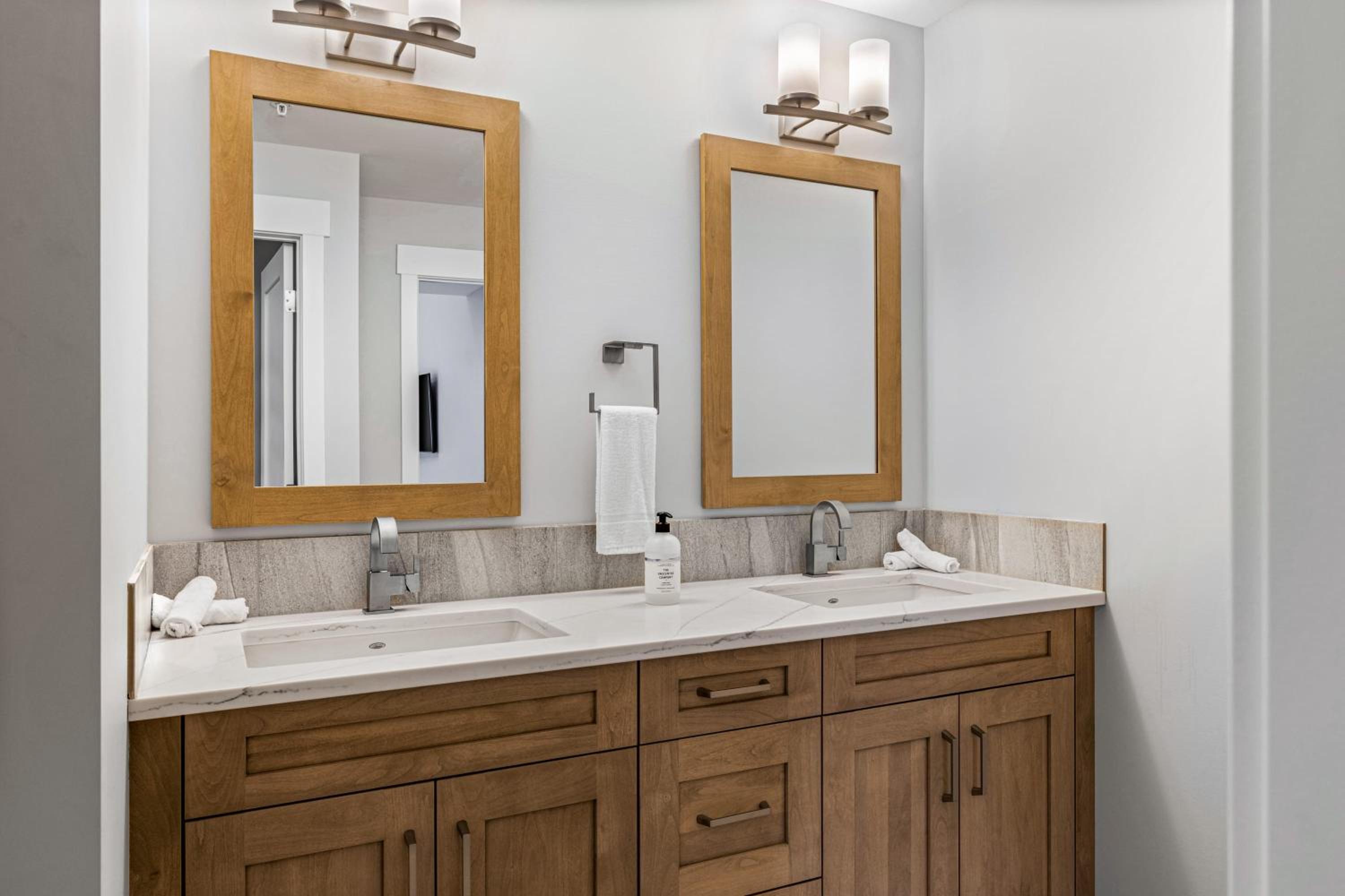BRAND NEW - Gorgeous Spring Creek Penthouse