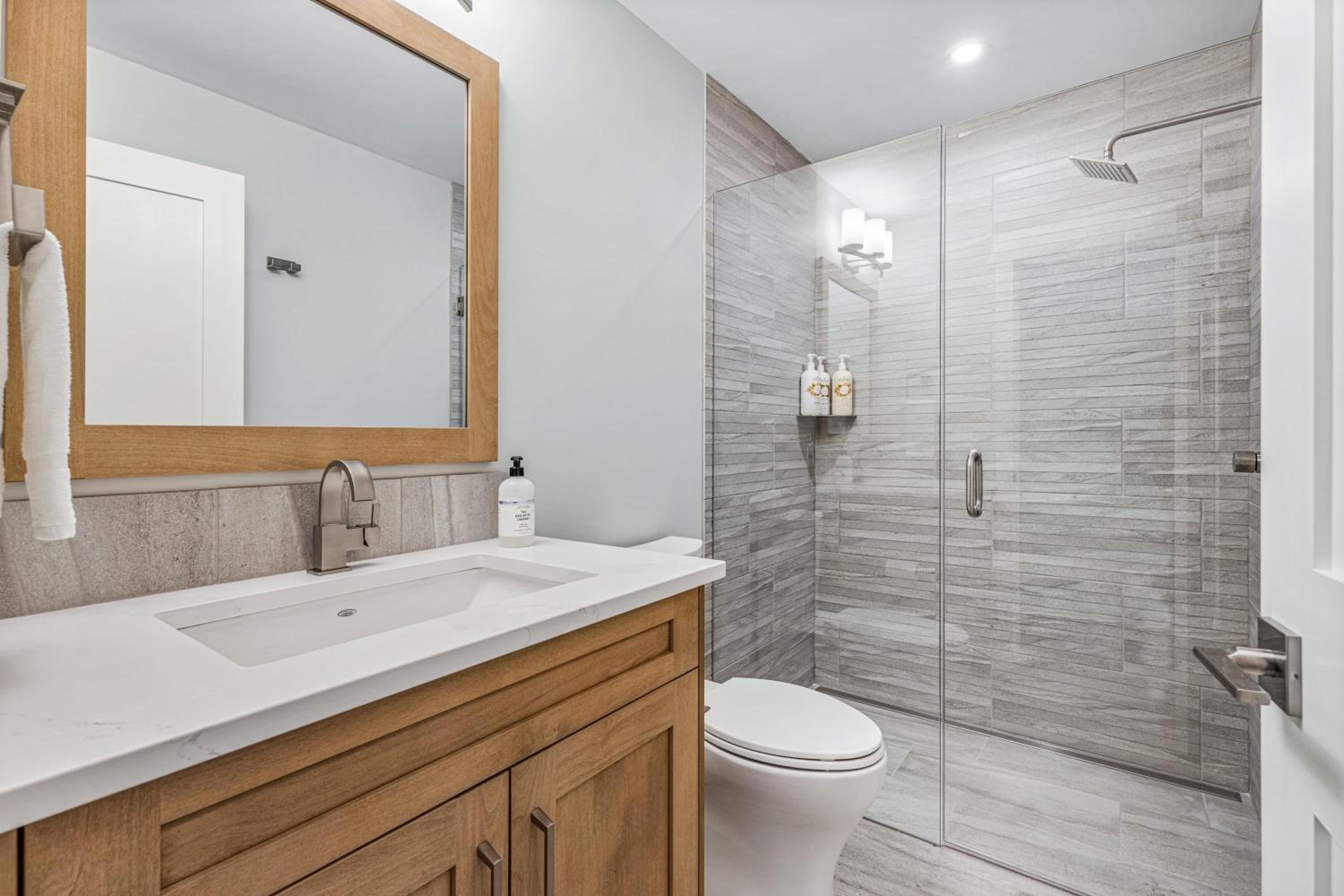 BRAND NEW - Gorgeous Spring Creek Penthouse