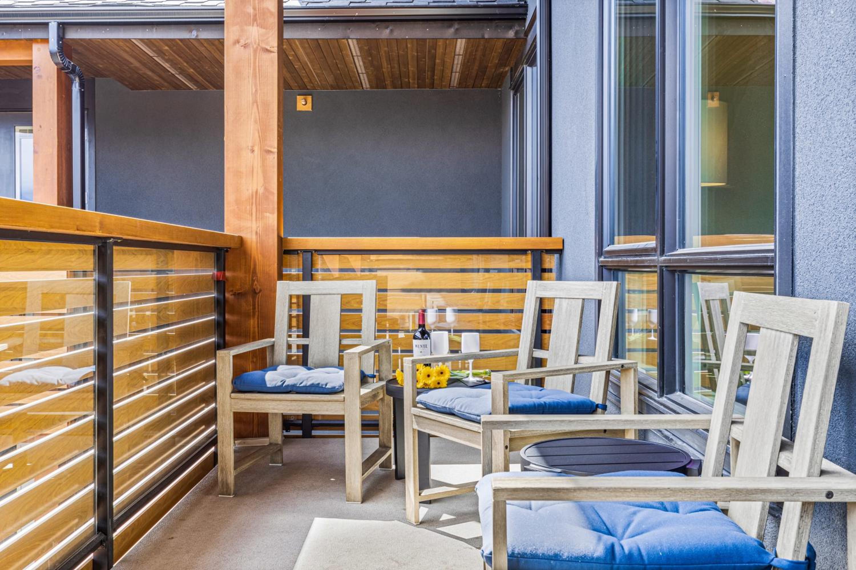 BRAND NEW - Gorgeous Spring Creek Penthouse