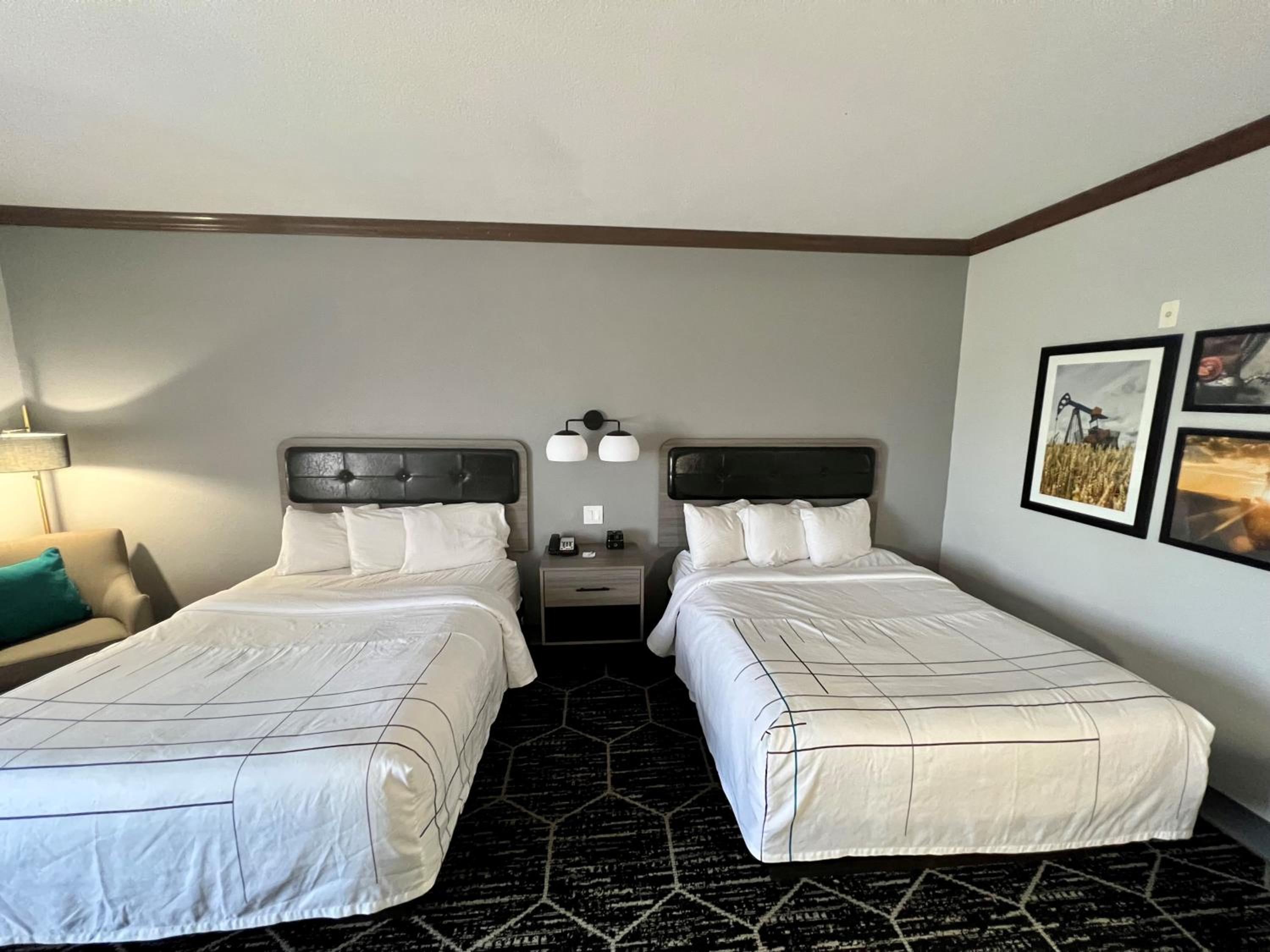 Big Spring Vacations - La Quinta by Wyndham Big Spring - Property Image 15