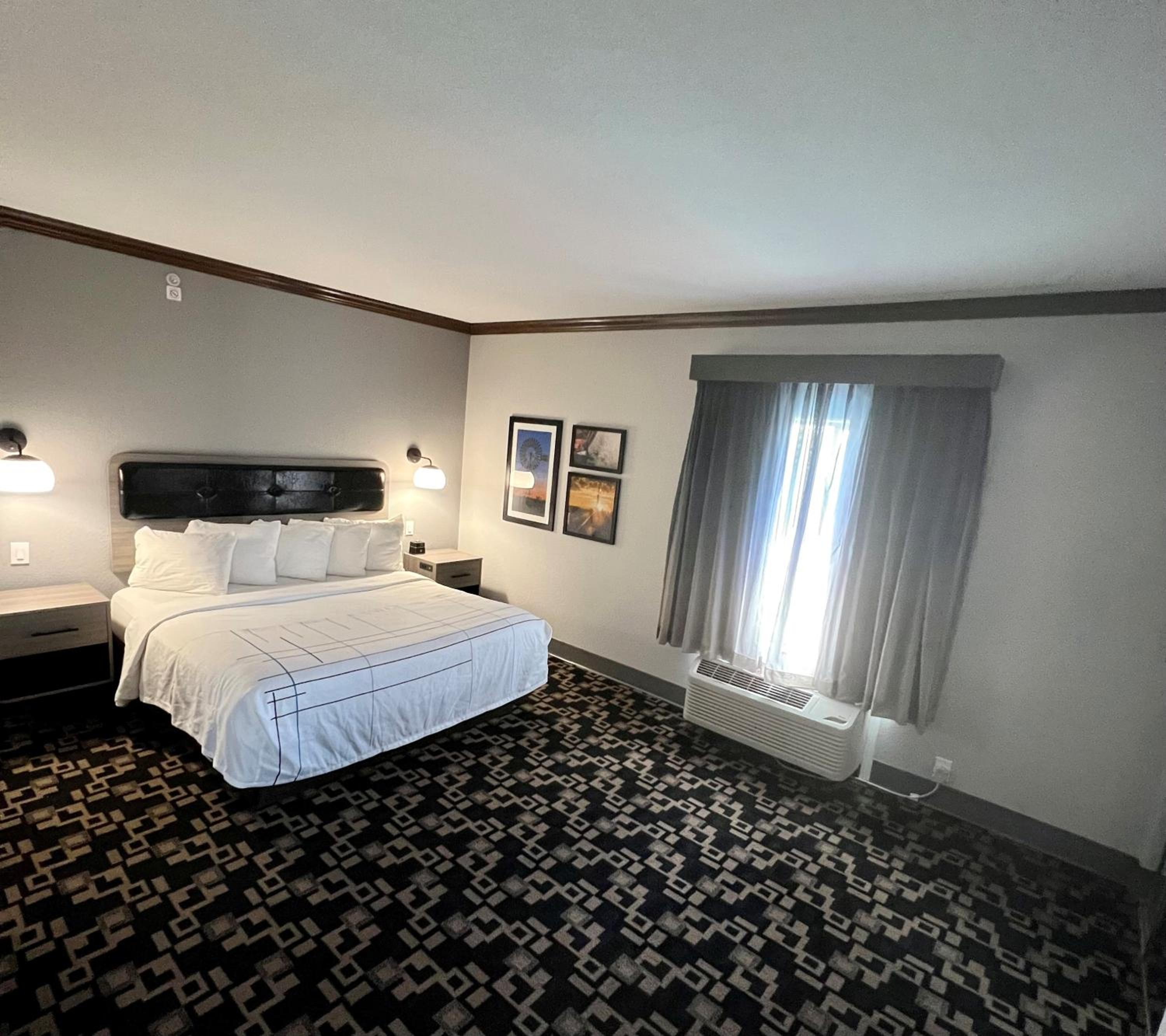 Big Spring Vacations - La Quinta by Wyndham Big Spring - Property Image 17