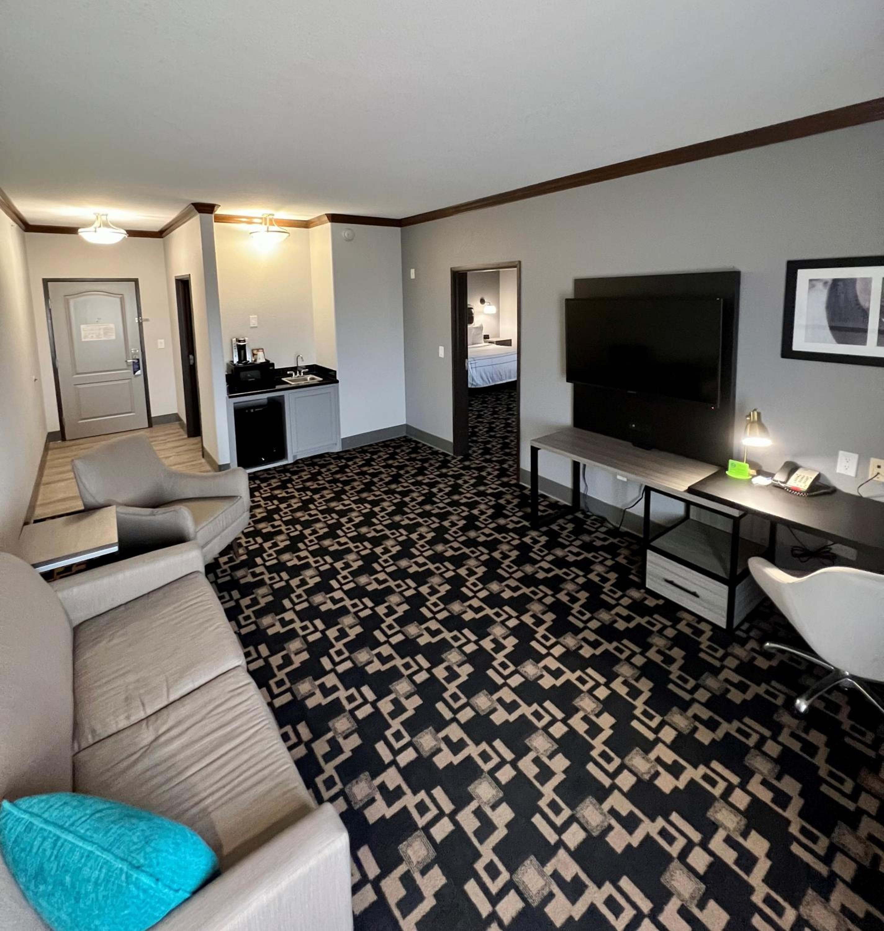 Big Spring Vacations - La Quinta by Wyndham Big Spring - Property Image 37