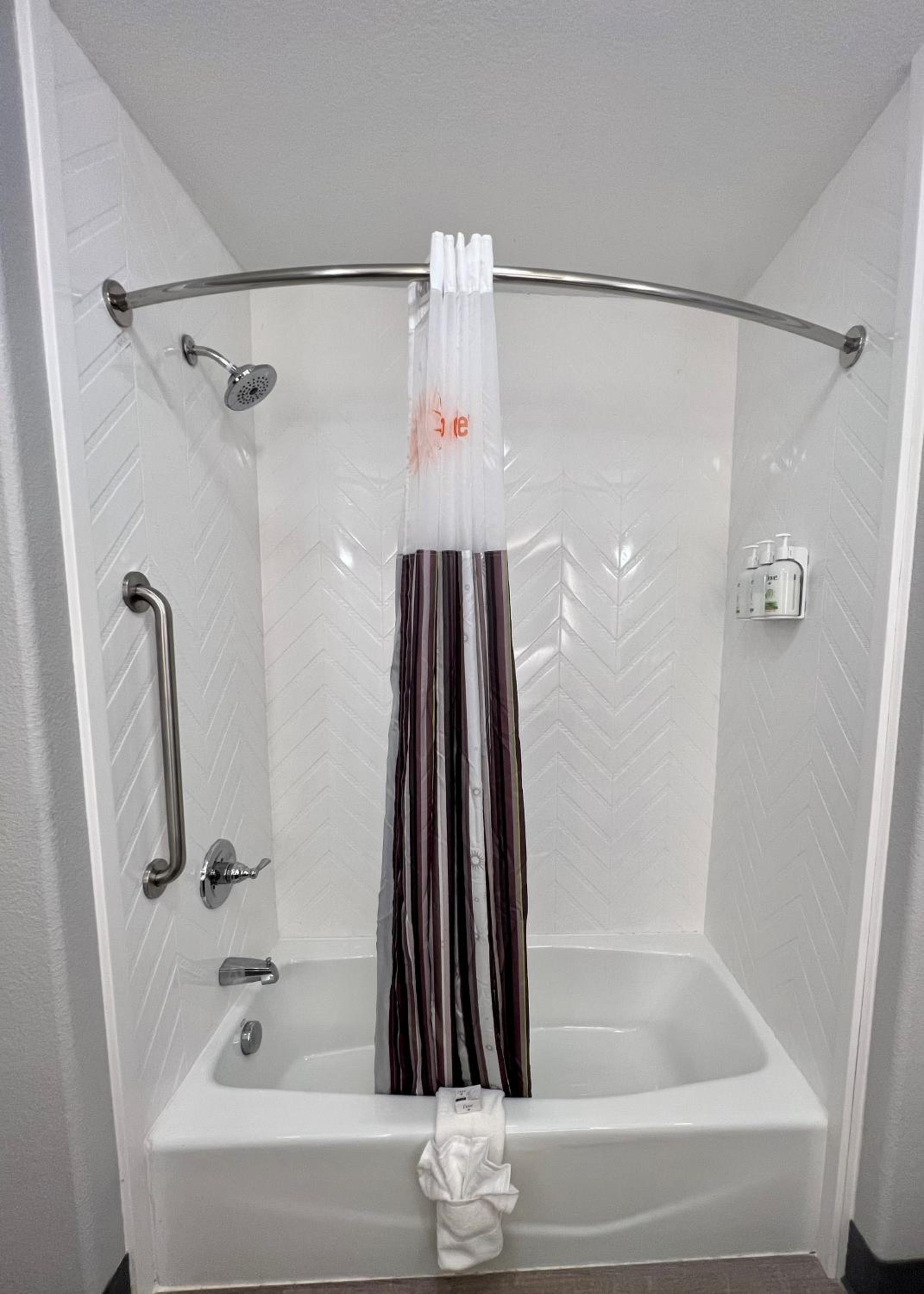 Big Spring Vacations - La Quinta by Wyndham Big Spring - Property Image 21