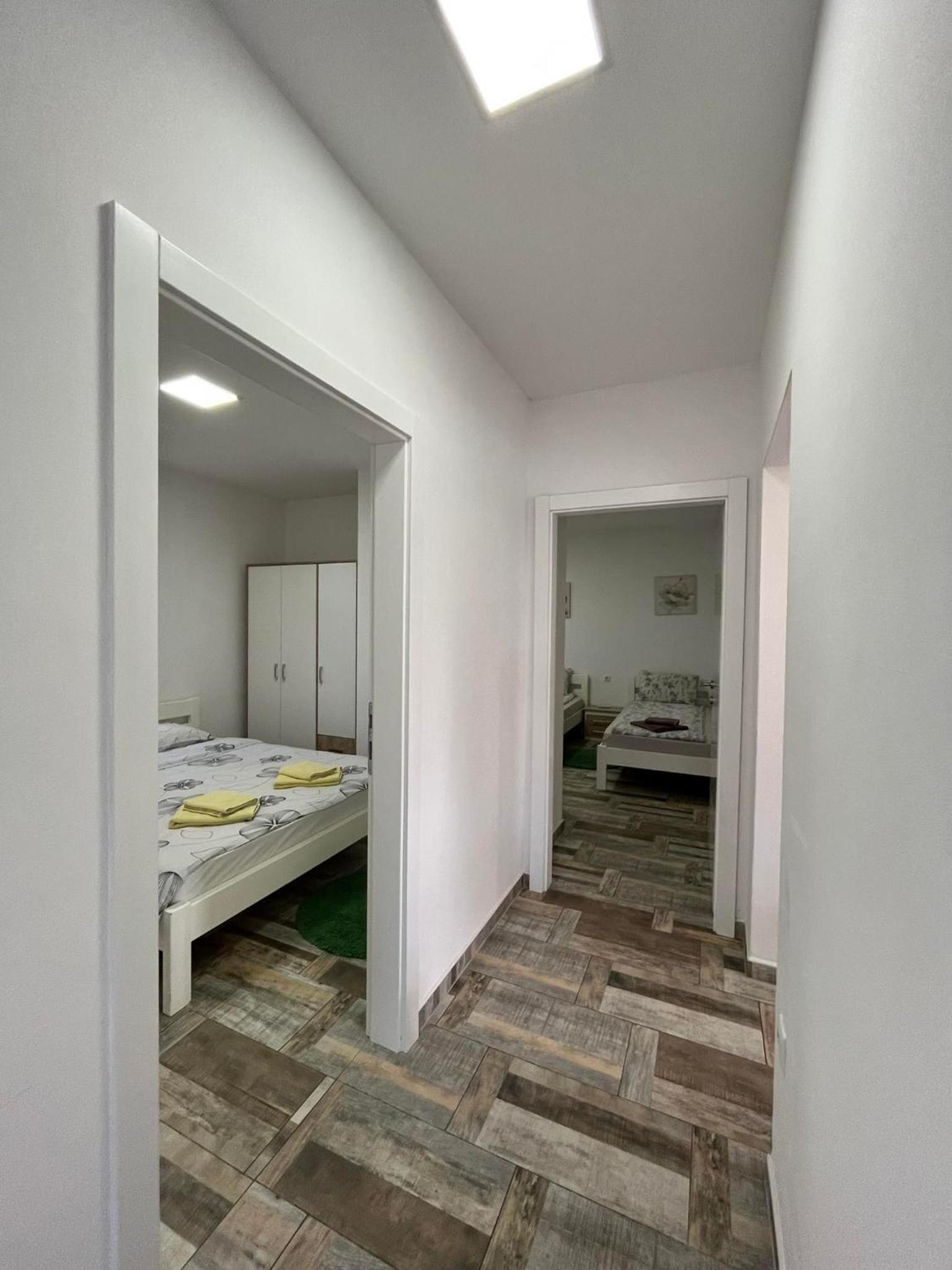 Holiday Homes Pozitiva