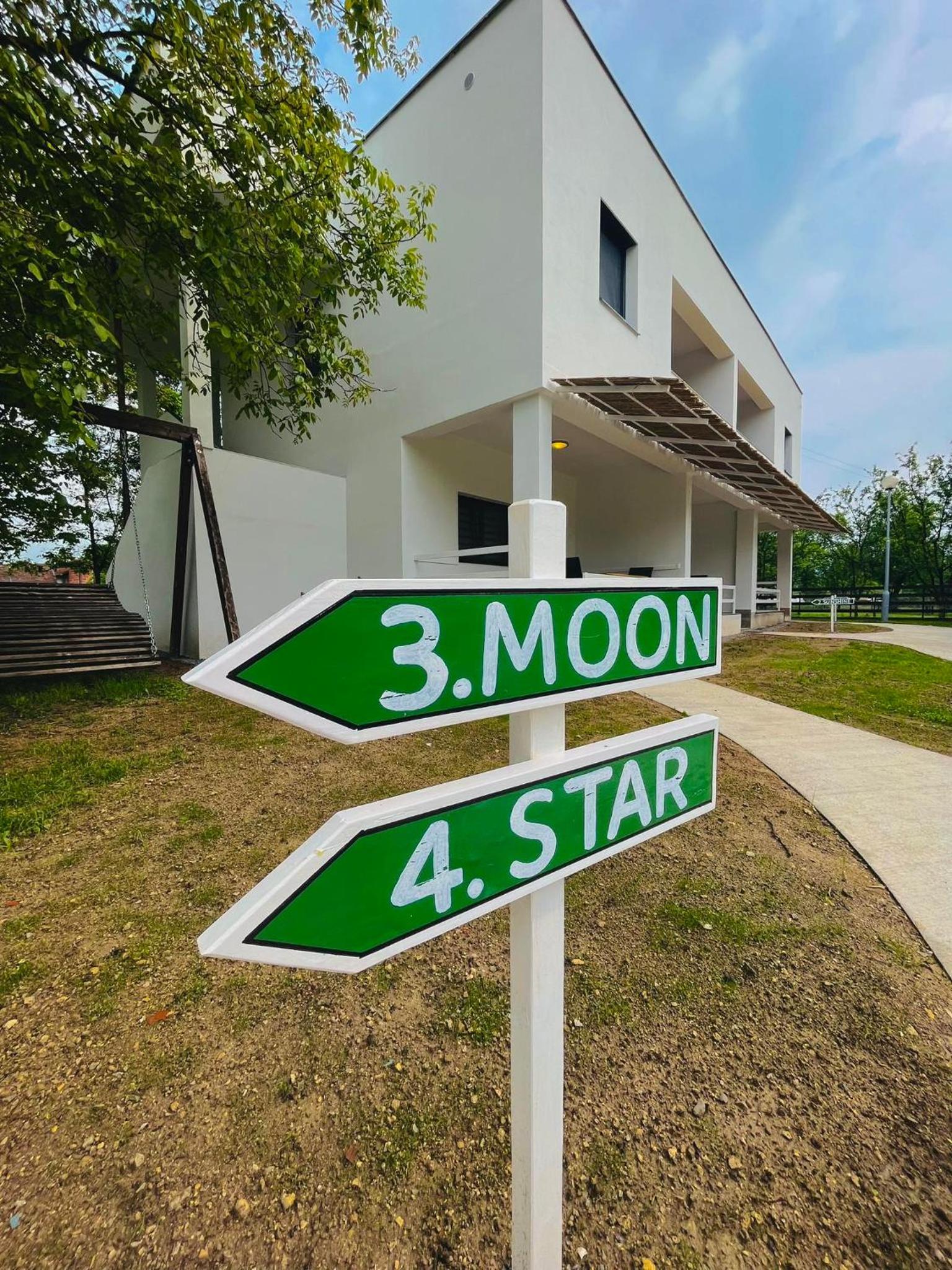 Holiday Homes Pozitiva