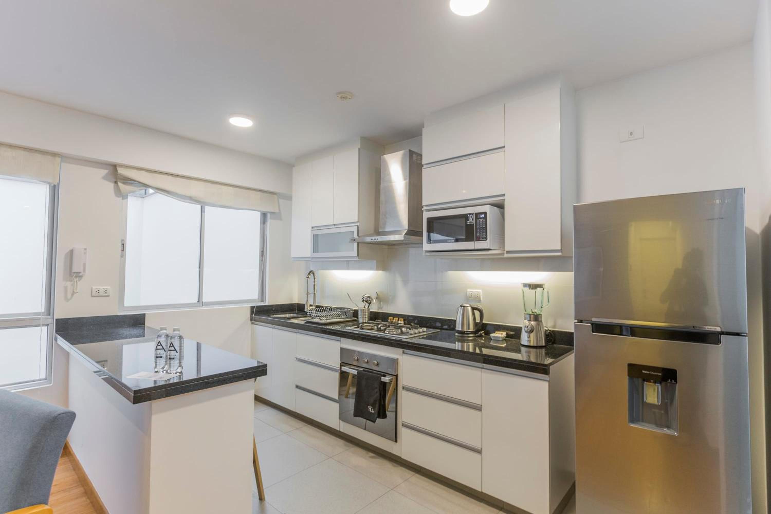 Stylish 2BR in Miraflores